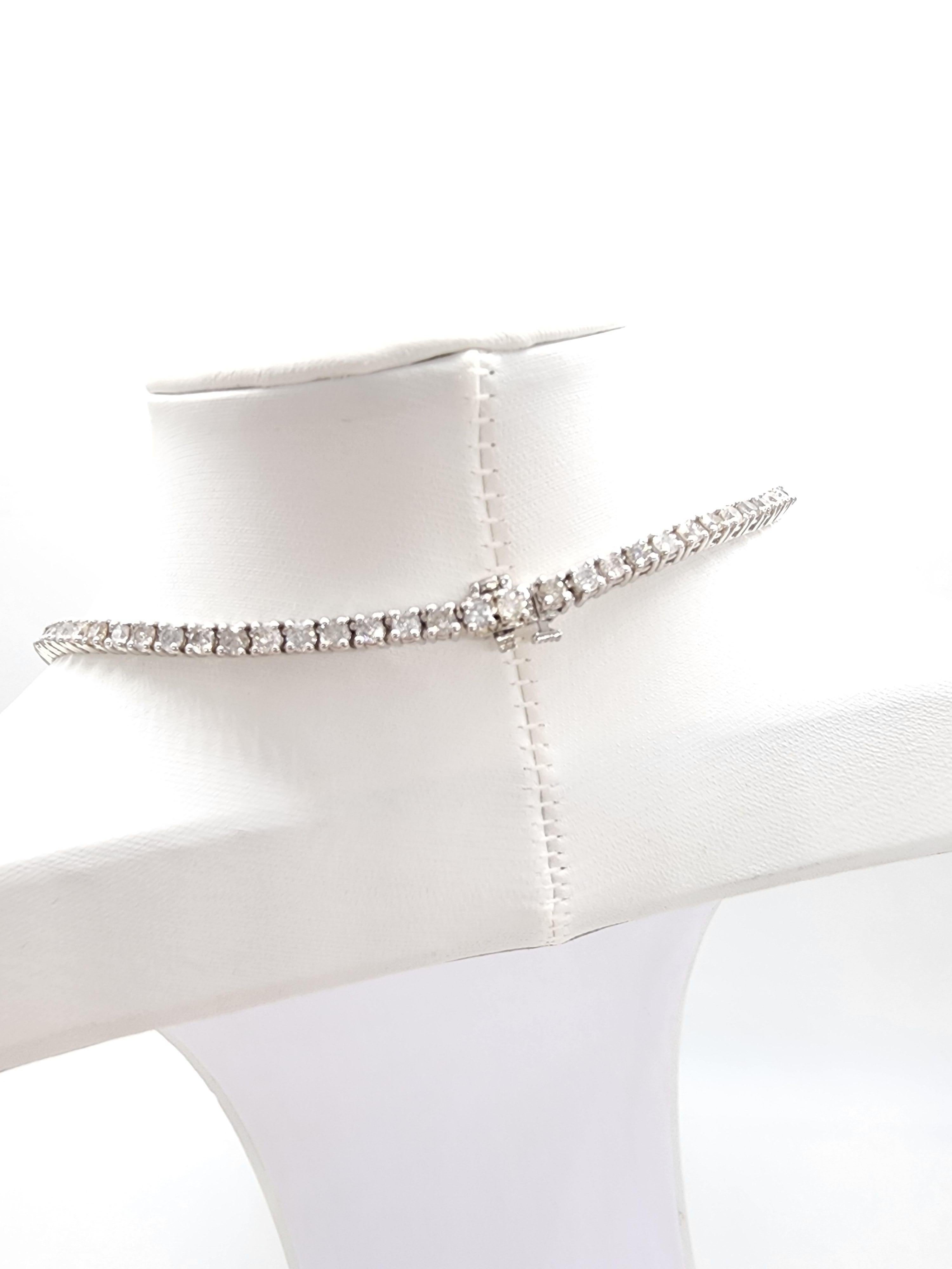 15.65 Carat Round Natural Diamond Tennis Necklace 14 Karat White Gold 22'' In New Condition For Sale In Great Neck Plaza, NY