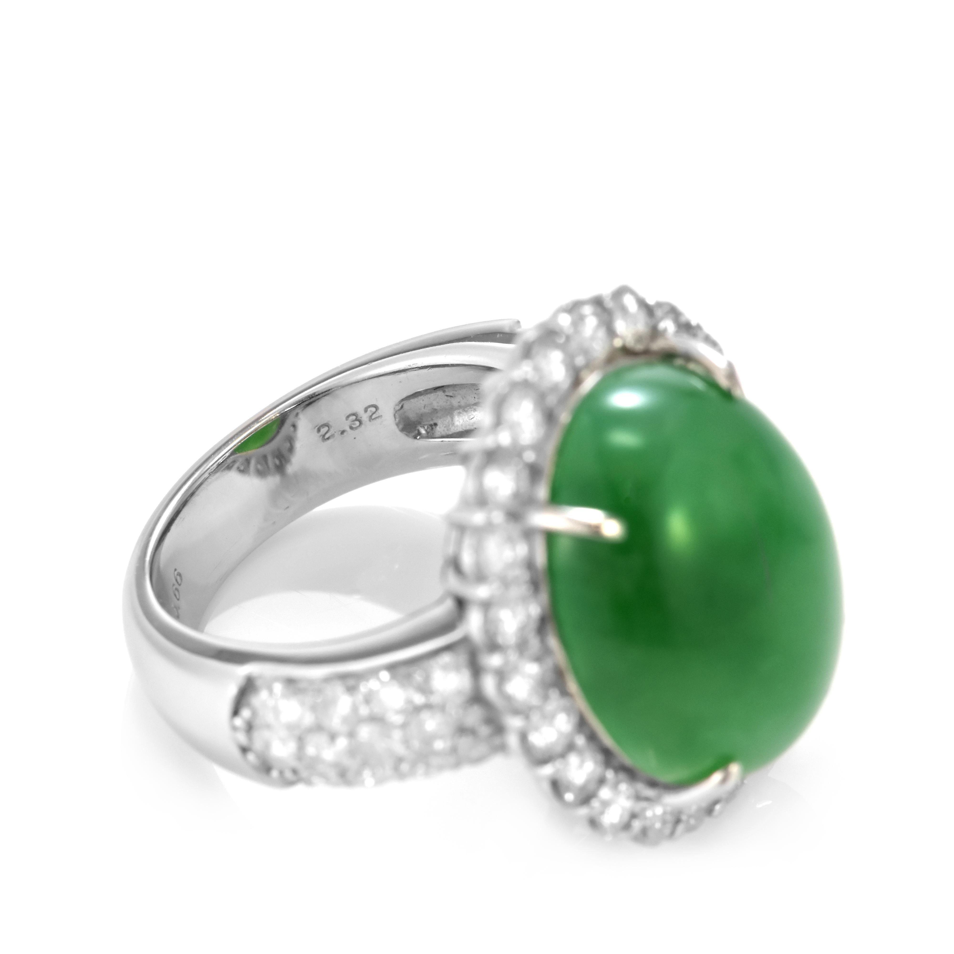 15.66 Carat Natural Type A Jade and Diamond Ring Made in Platinum For Sale 7
