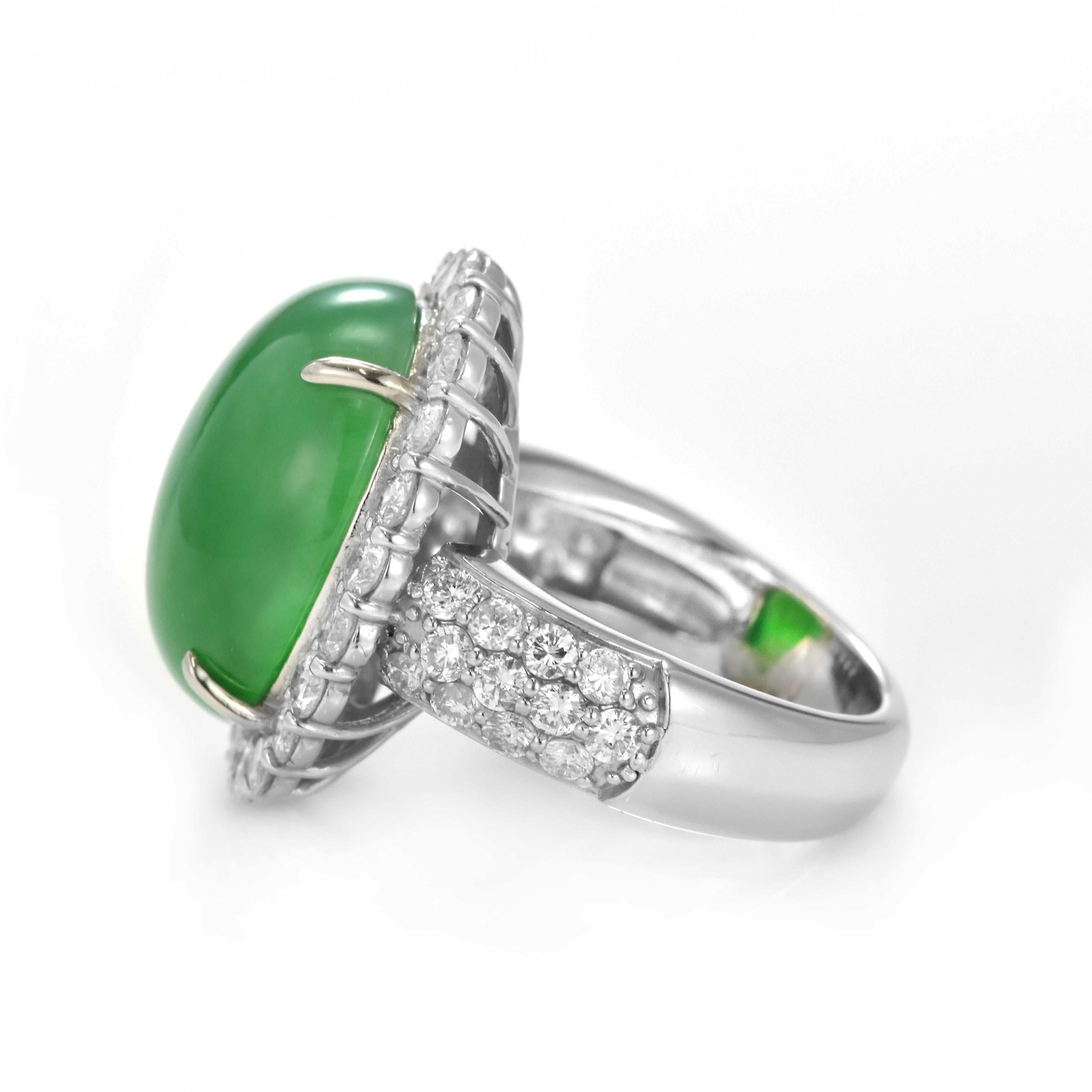 15.66 Carat Natural Type A Jade and Diamond Ring Made in Platinum For Sale 2