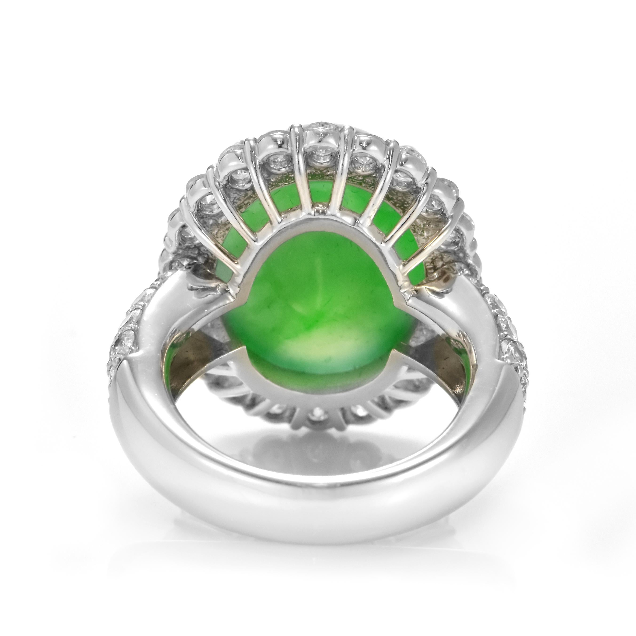 15.66 Carat Natural Type A Jade and Diamond Ring Made in Platinum For Sale 3