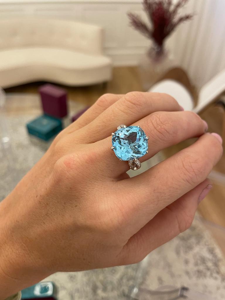 For Sale:  15.66ct Blue Topaz and Diamond Forget Me Knot Ring 11