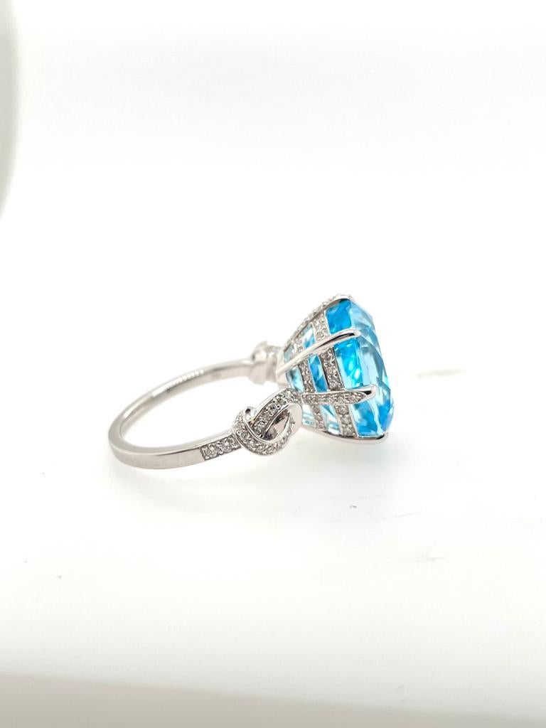 For Sale:  15.66ct Blue Topaz and Diamond Forget Me Knot Ring 2