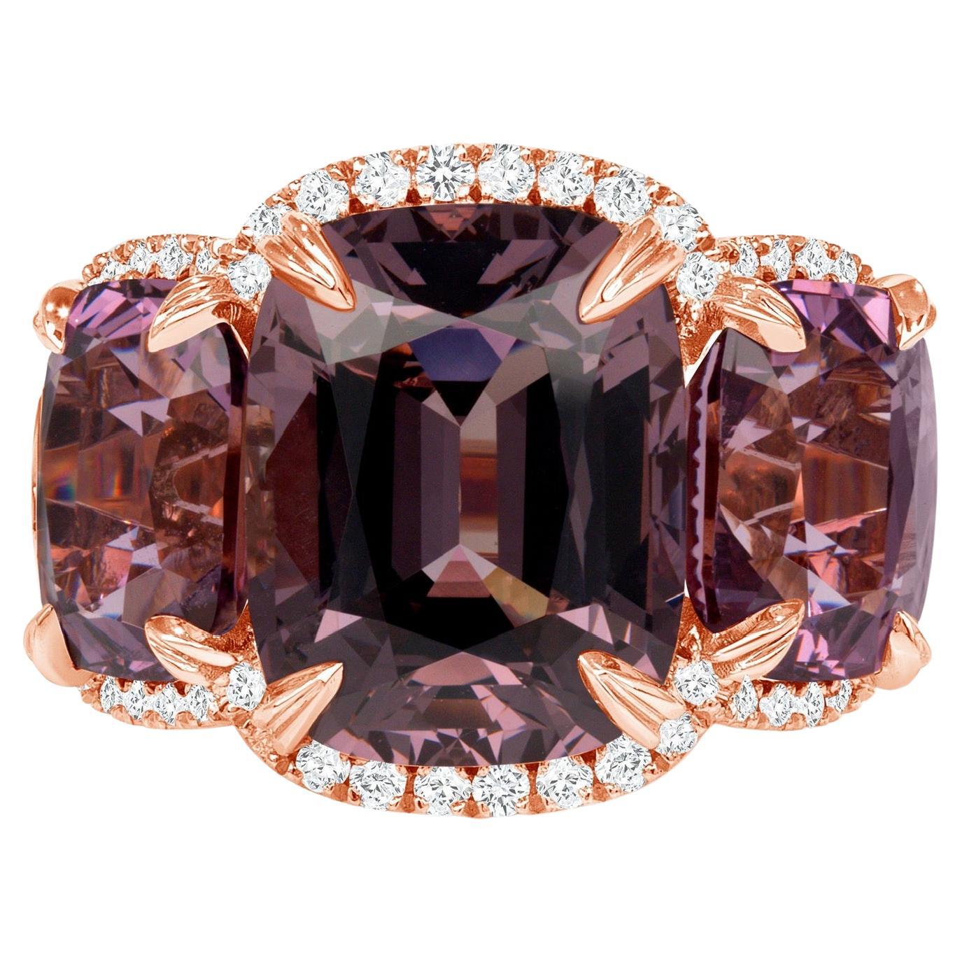 Anillo de espinela birmana de 15,67 ct en oro rosa de 18 quilates. Certificado GIA.