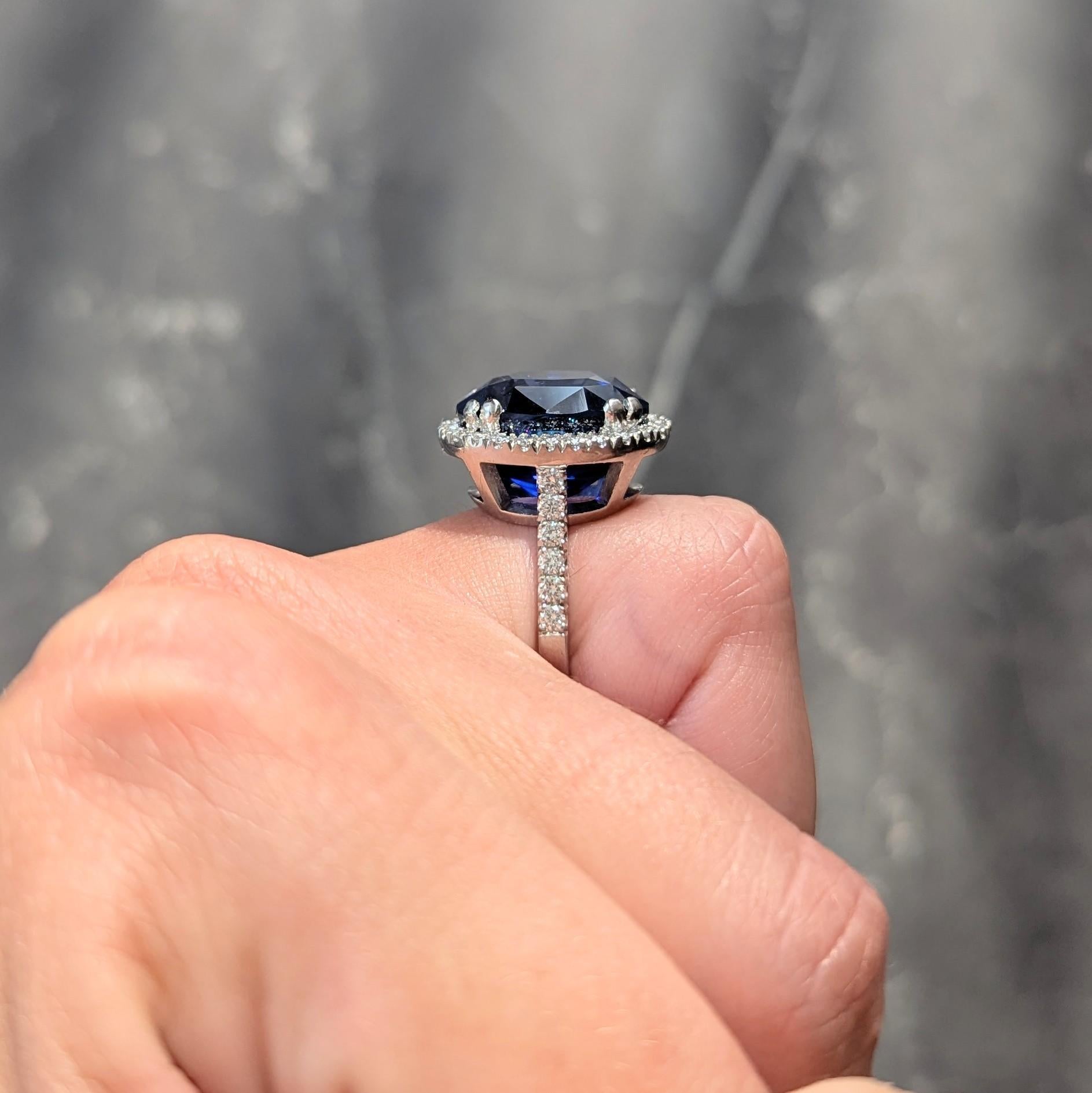 15.69 CTW No Heat Ceylon Blue Sapphire Diamond Platinum Vintage Halo Ring AGL en vente 7