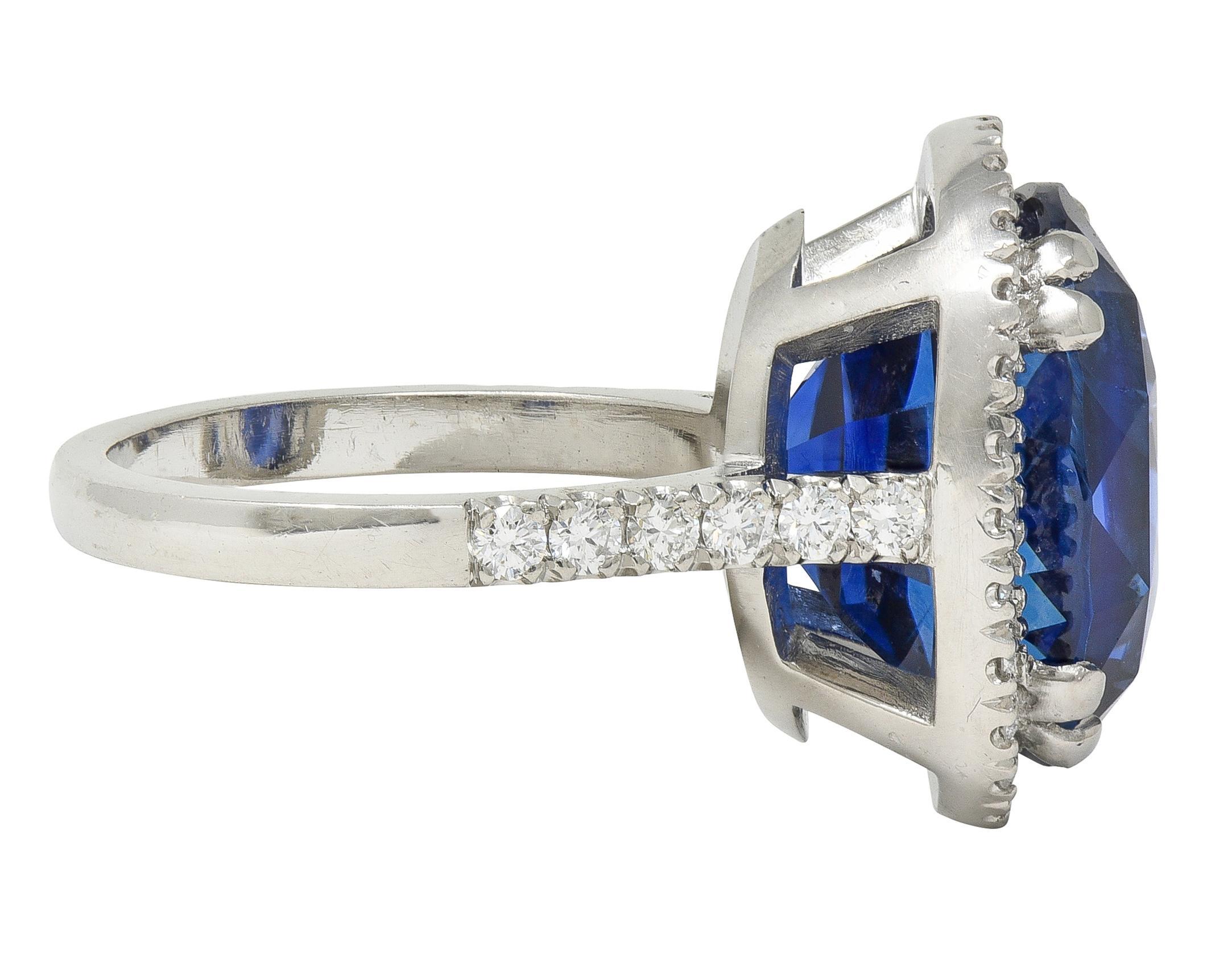 15.69 CTW No Heat Ceylon Blue Sapphire Diamond Platinum Vintage Halo Ring AGL Excellent état - En vente à Philadelphia, PA