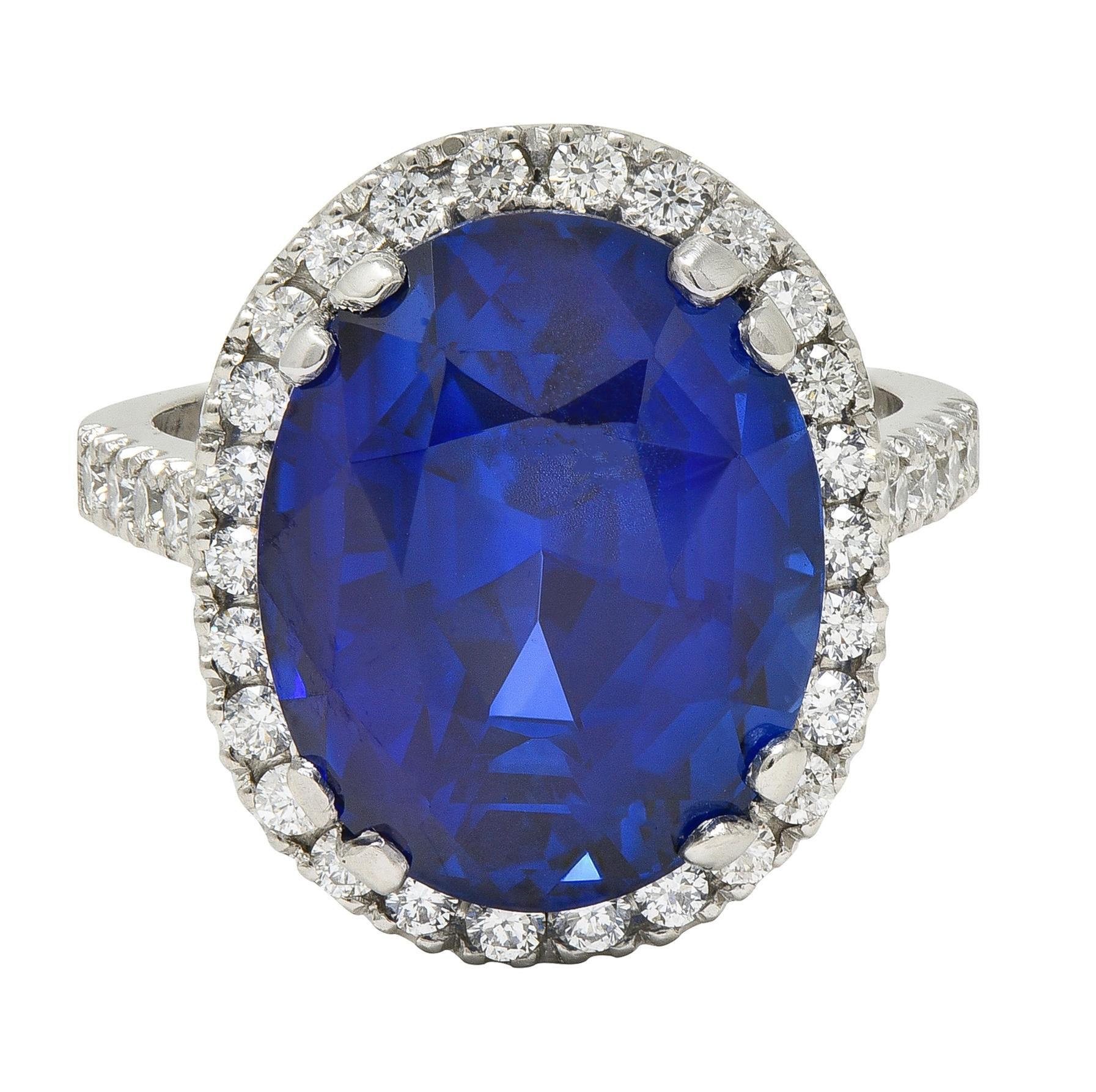 15.69 CTW No Heat Ceylon Blue Sapphire Diamond Platinum Vintage Halo Ring AGL en vente