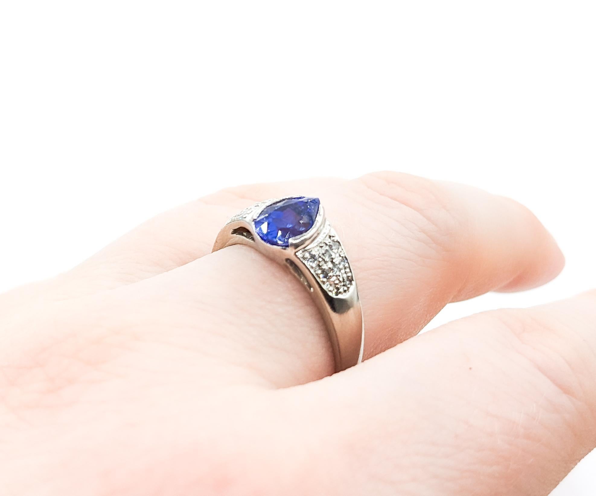 1.56ct Blue Tanzanite & Diamond Ring In Platinum In Excellent Condition For Sale In Bloomington, MN