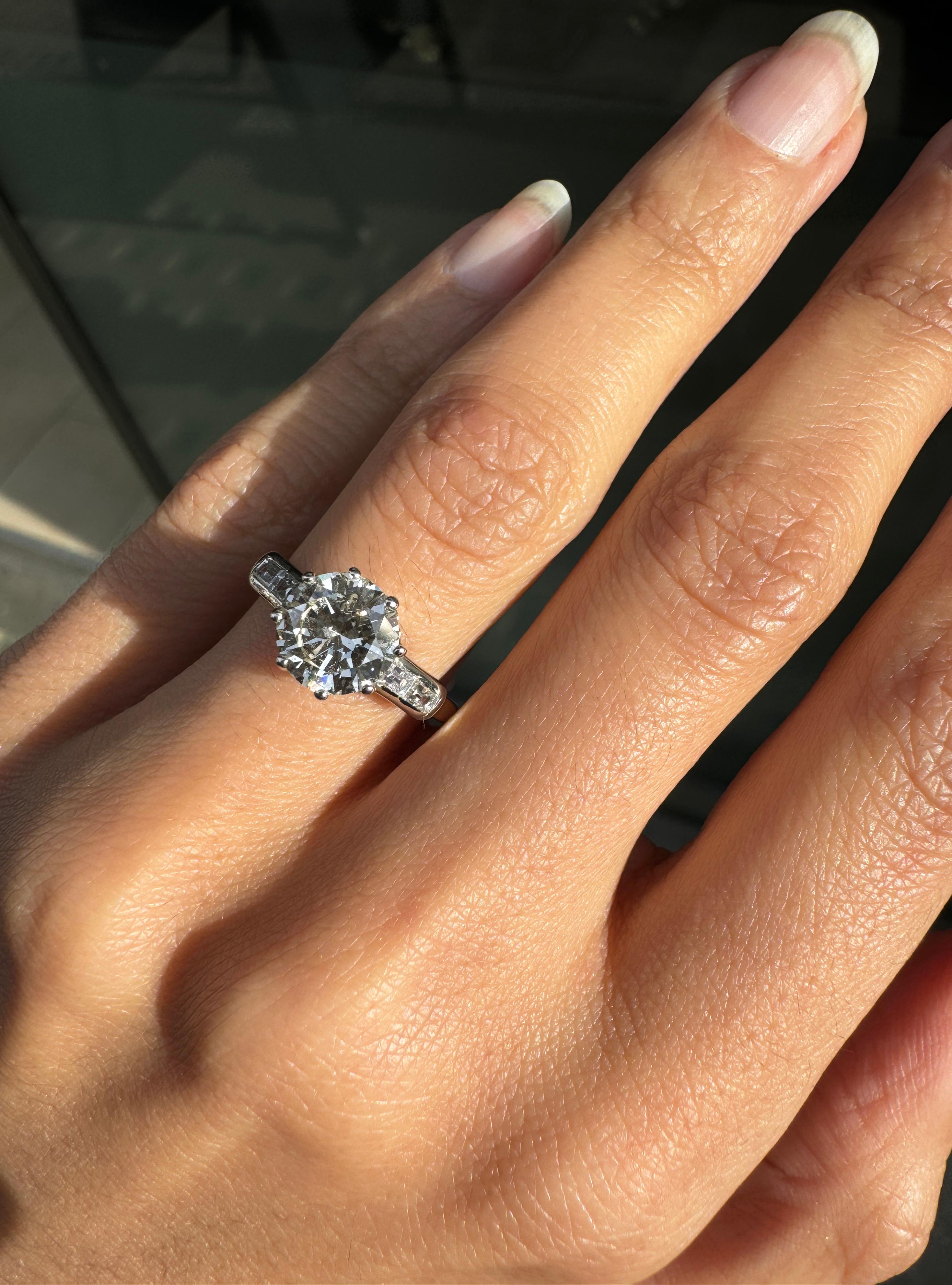 1.56ct Old Cut Diamond & Platinum Antique Engagement Ring, c.1920s For Sale 1