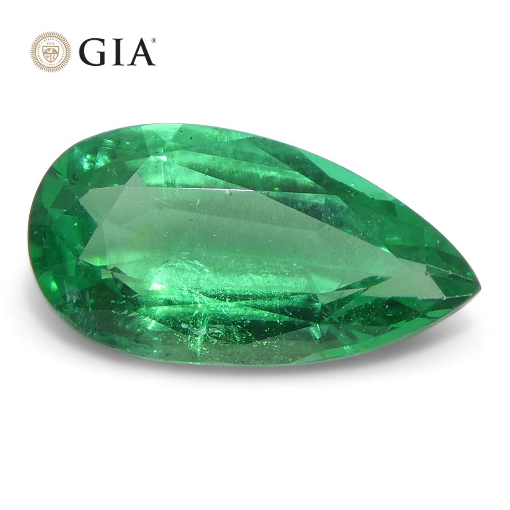 Women's or Men's 1.56ct Pear Green Emerald GIA Certified Zambia (F1) For Sale