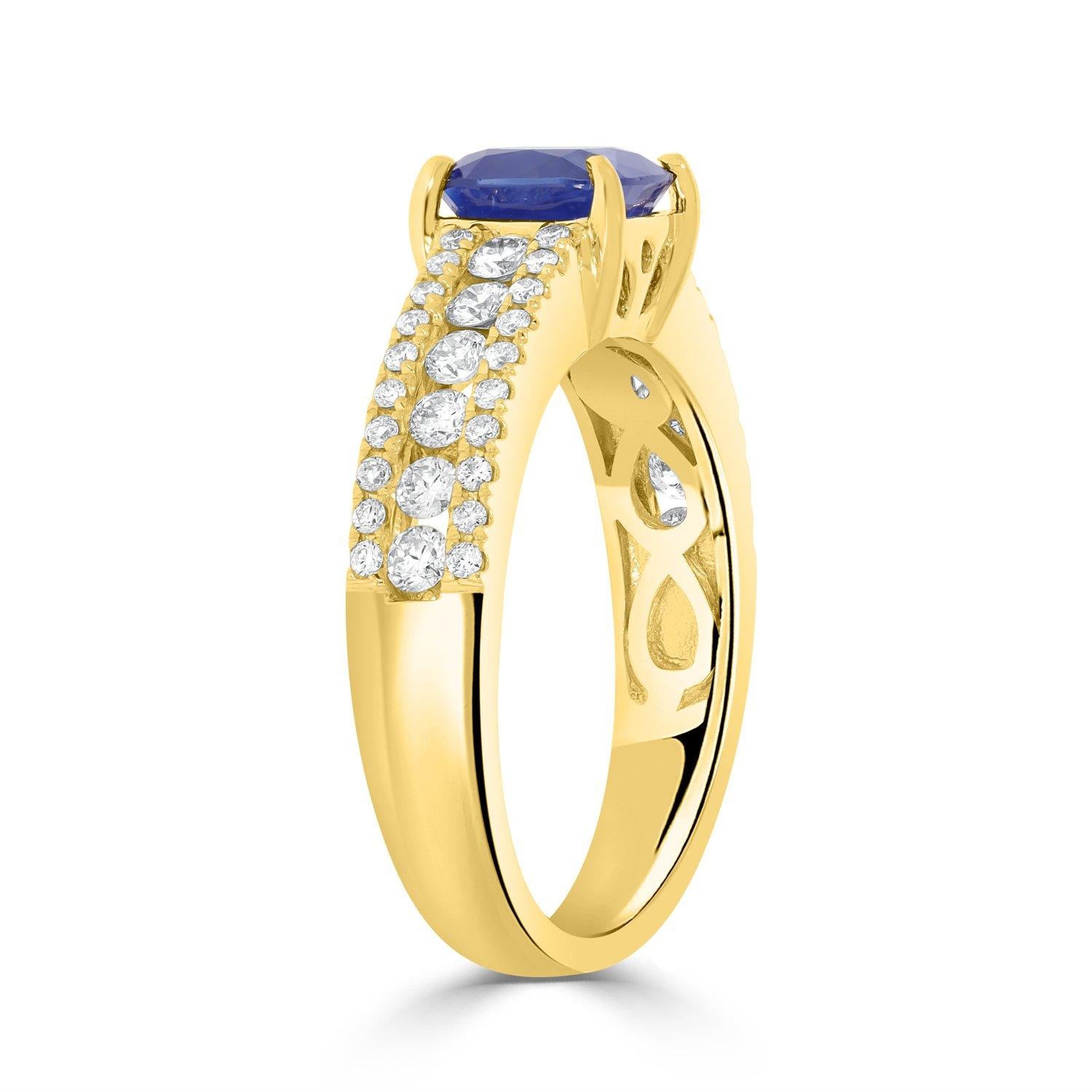 Cushion Cut 1.56Ct Sapphire Ring with 0.58Tct Diamonds Set in 14K Yellow Gold