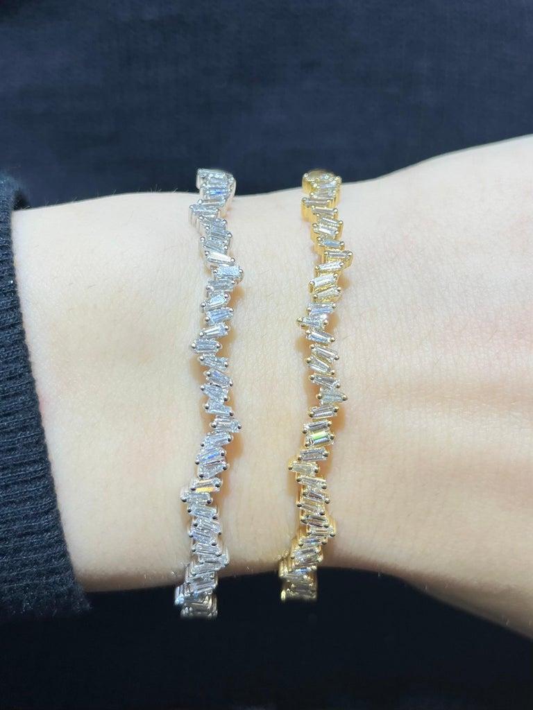 1.57 Carat Baguette Cut Diamond Bangle Bracelet 18K White Gold  In New Condition For Sale In New York, NY