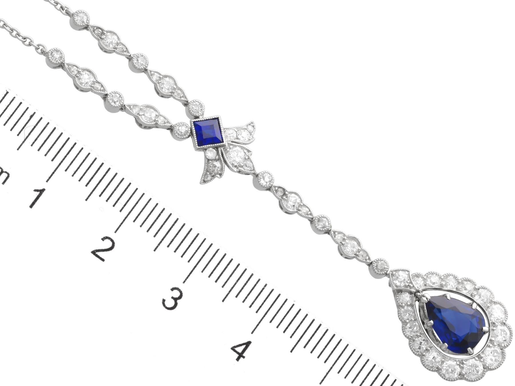 Ciondolo in platino con zaffiro basaltico da 1,57 carati e diamante da 1,20 carati Circa 1915 in vendita 5