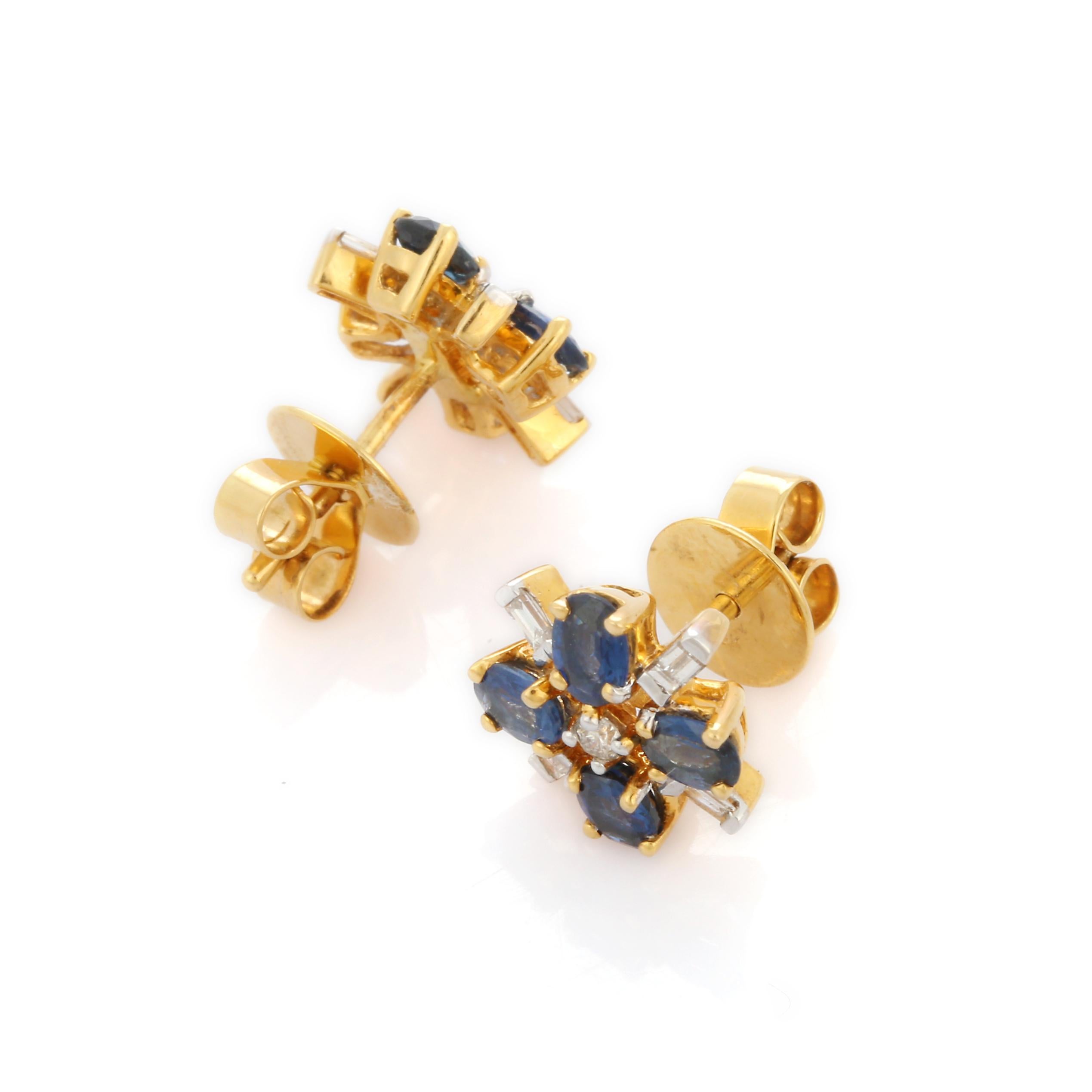 Art Deco 1.57 Carat Blue Sapphire Floral Diamond Stud Earrings in 18K Yellow Gold For Sale