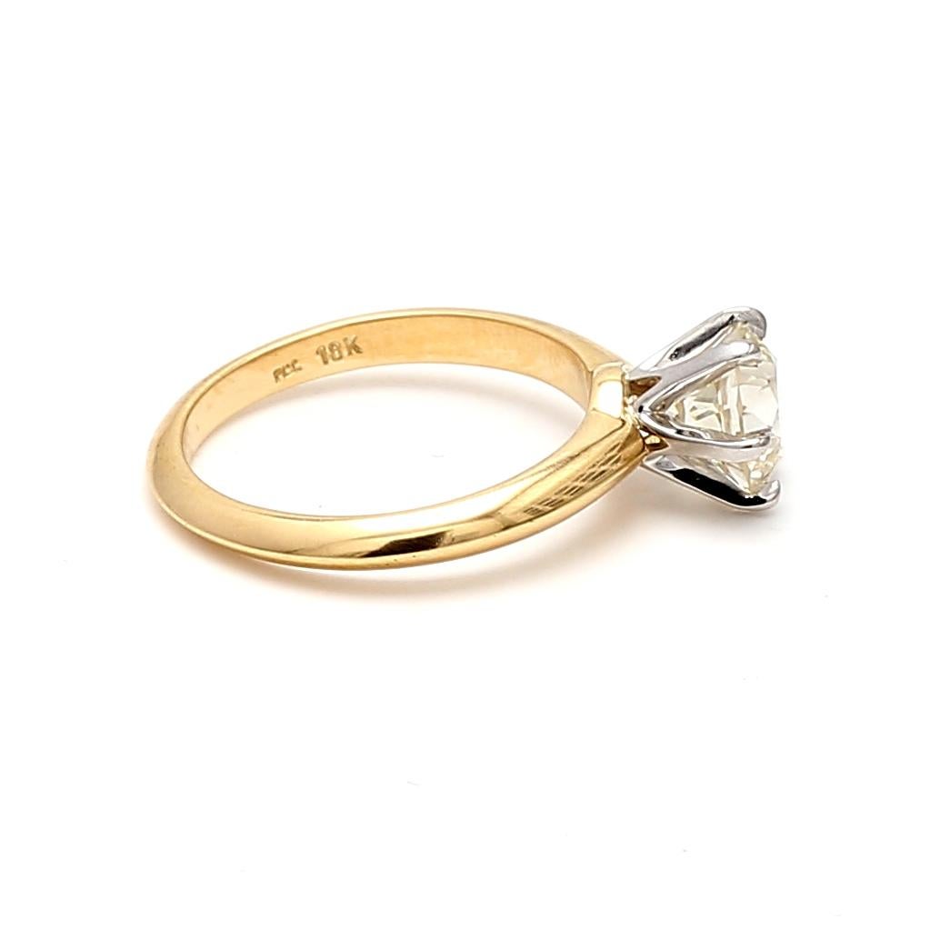 1,57 Carati Taglio Circolare Brillante L SI2 Diamante 18 Karati Oro Giallo Rin In condizioni Nuovo in vendita a New York, NY