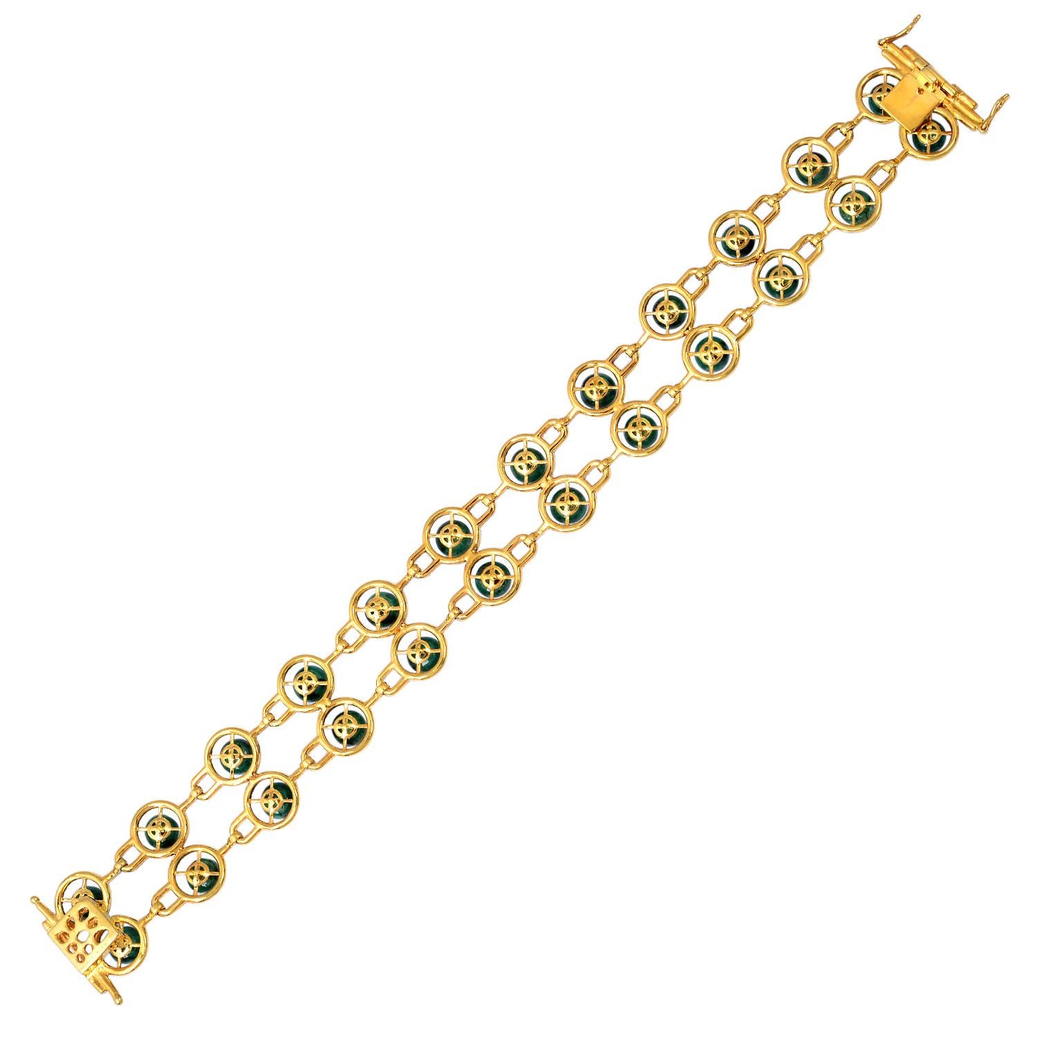 Modern 15.7 Carat Emerald Diamond Bangle Bracelet For Sale
