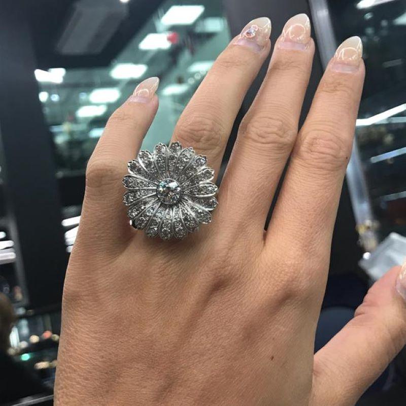 1,57 Karat Diamant im alteuropäischen Schliff I/VS1 GIA Blumen-Verlobungsring im Angebot 2