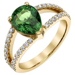 1.57 Carat Pear Tsavorite & Diamond 18K Yellow Gold Ring