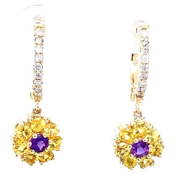 Boucles d'oreilles pendantes en or jaune 14 carats avec saphir et diamant