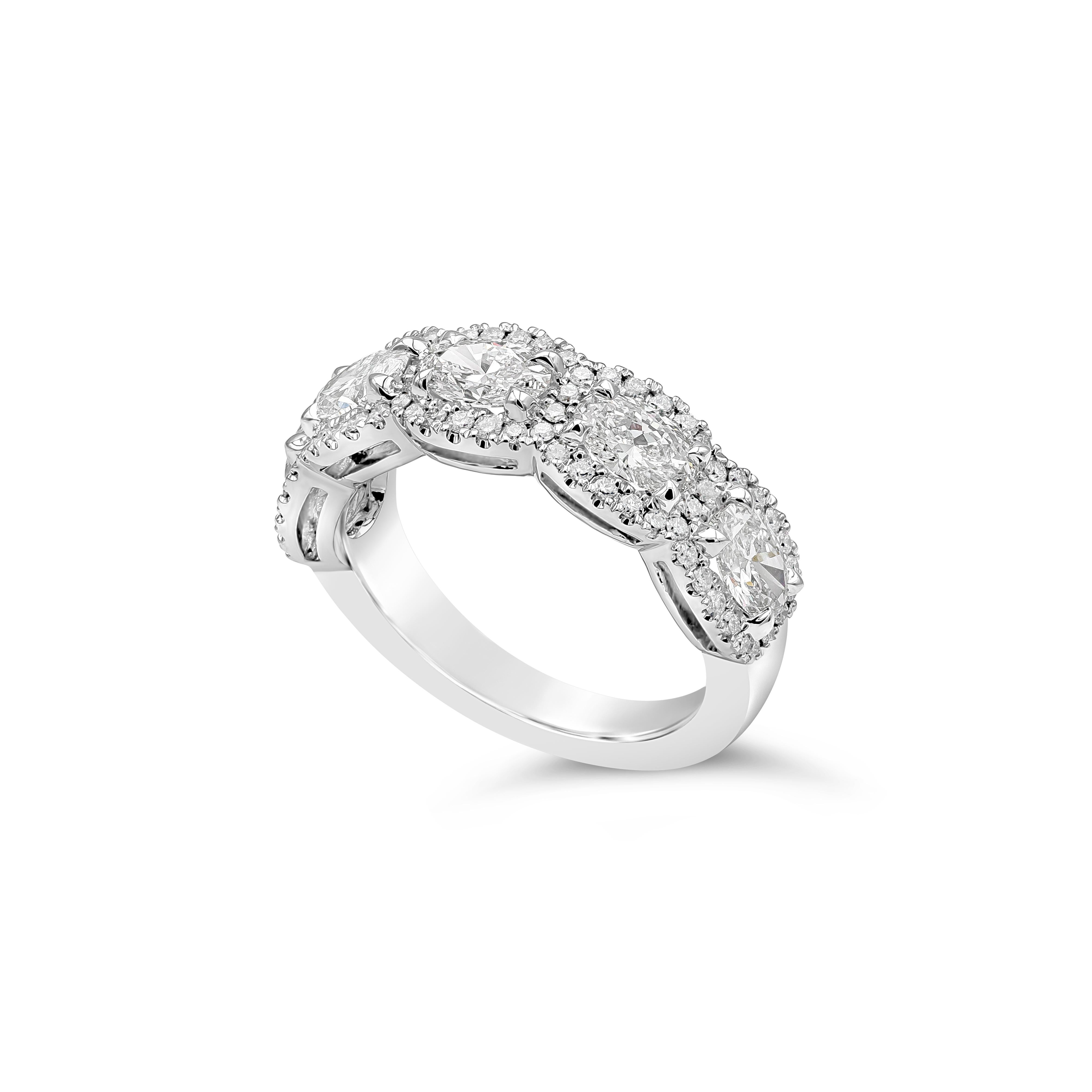 Contemporain Roman Malakov, alliance halo de cinq pierres avec diamants taille ovale de 1,57 carat au total en vente