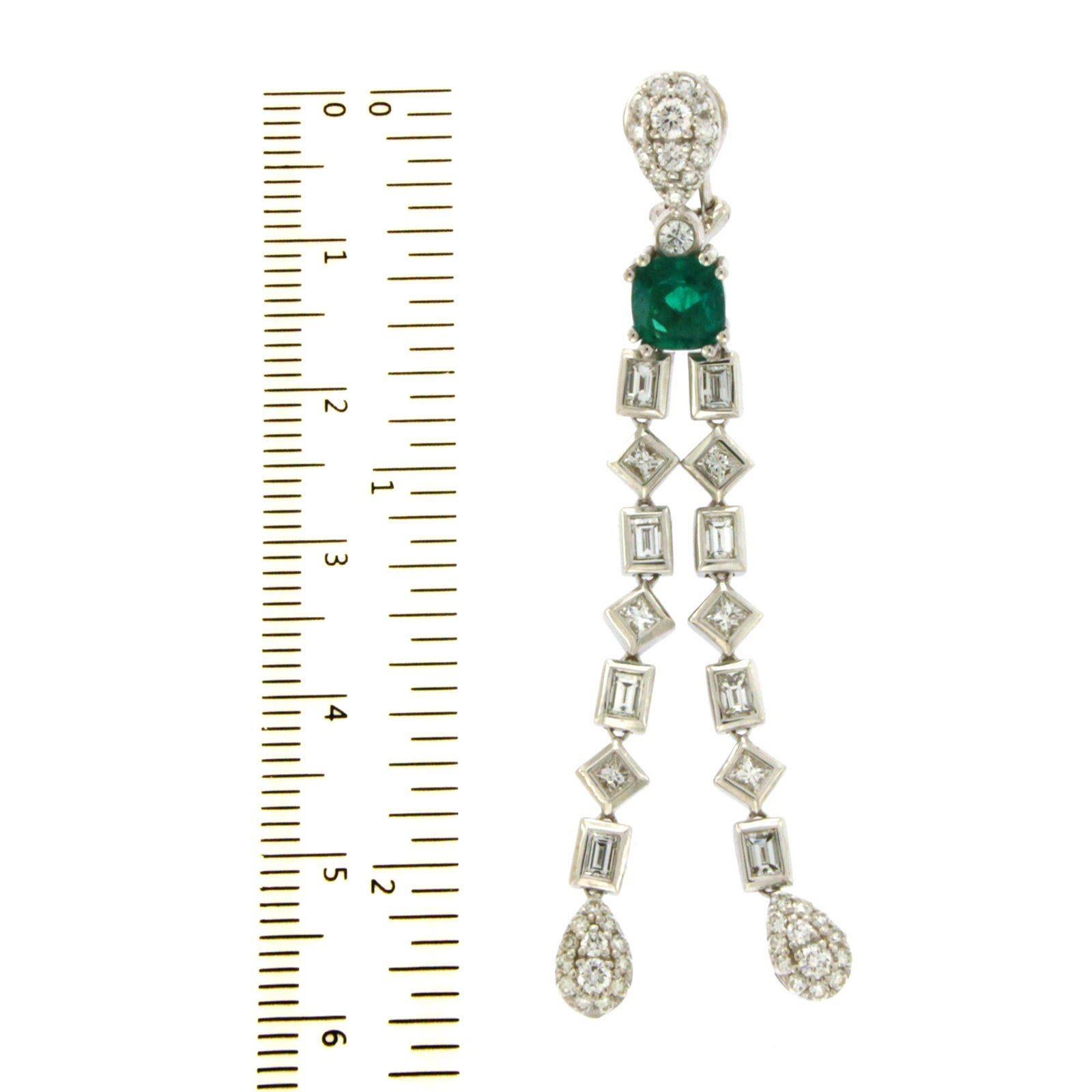 Women's 1.57 Ct Natural Emerald & 3.95 Ct Diamonds In 18k White Gold Drop Earrings For Sale