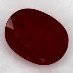 1.57 Karat Rubin Oval Lose Edelstein