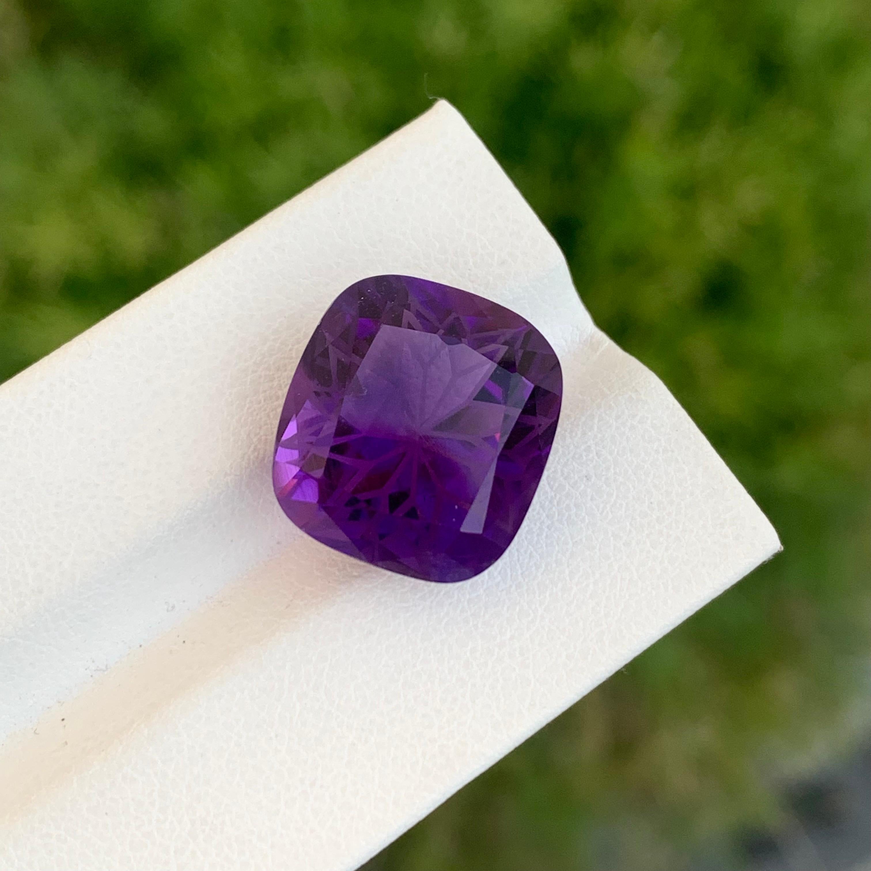 15.70 Carat Natural Loose Dark Purple Amethyst Flower Cut Gemstone From Brazil For Sale 2