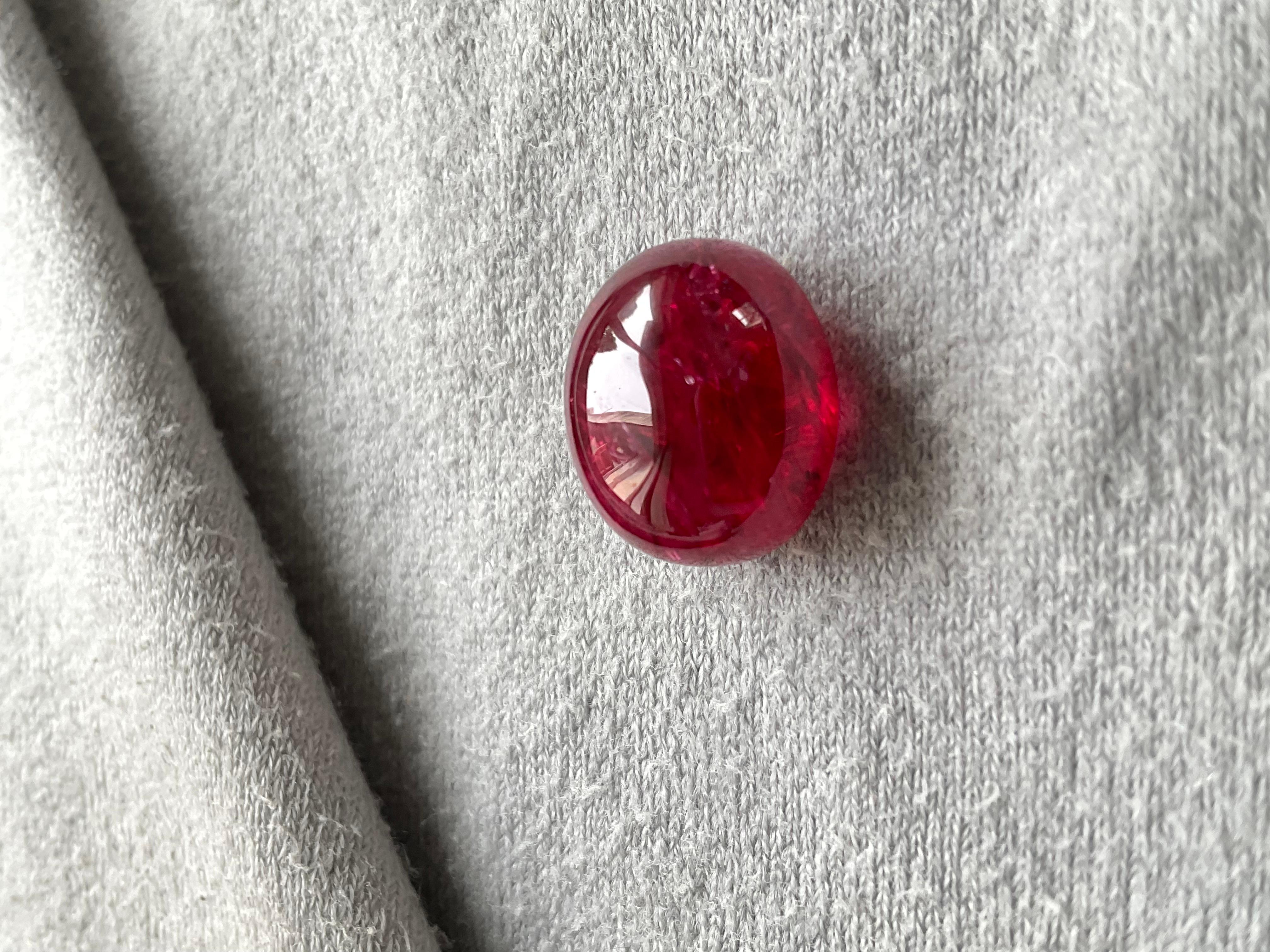 Women's or Men's 15.71 Carat Burmese Top Quality Spinel Cabochon for Fine Jewellery Natural Gems For Sale