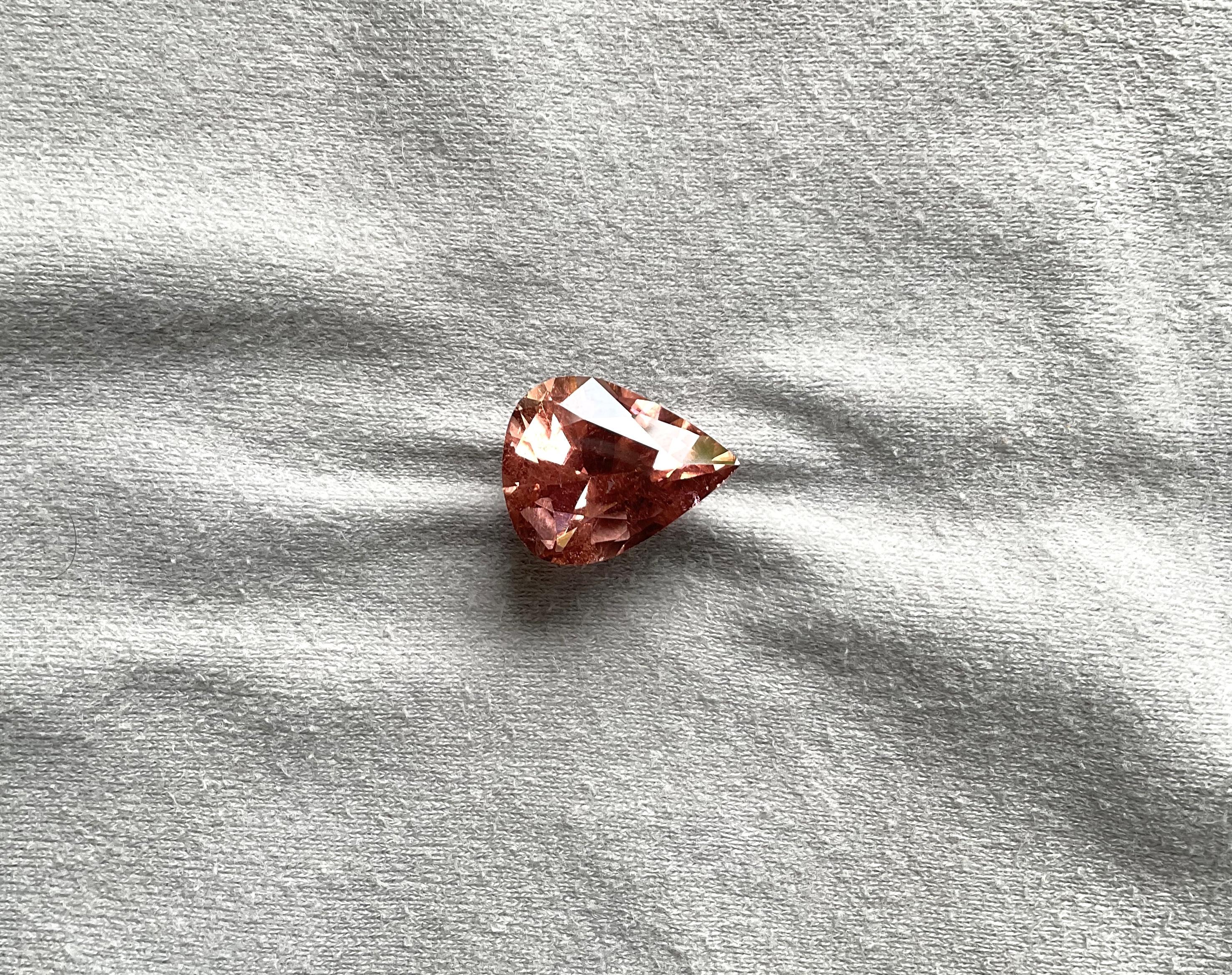 15,71 Quilates Turmalina Melocotón Rosado Piedra Corte Pera Para Joyería Gema Natural

Piedra preciosa - Turmalina
Peso - 15,71 quilates
Forma - Pera
Tamaño -  19.5x15.5x11 MM
Piezas - 1