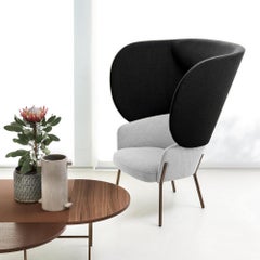 En stock à Los Angeles, chaise Bergre rembourrée en noir et blanc par Marco Zito