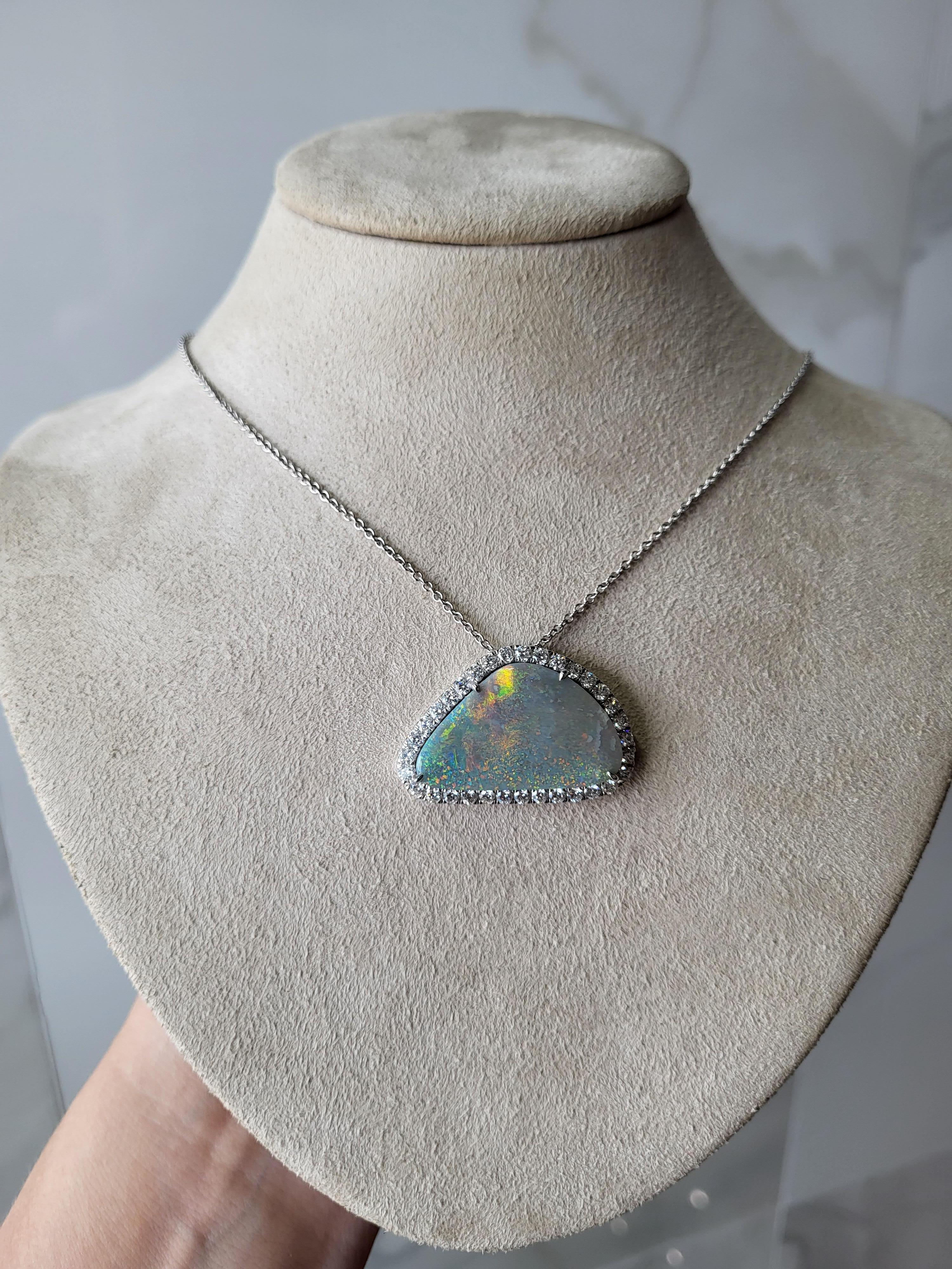 15.72 Carat Lightning Ridge Opal and Diamond Pendant Necklace For Sale 8