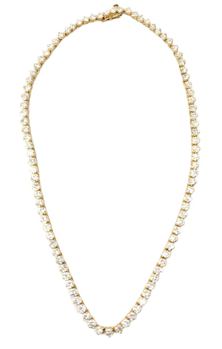 Contemporary 15.74 Carats Total Round Diamond Graduated Tennis Necklace 14 Karat Yellow Gold For Sale