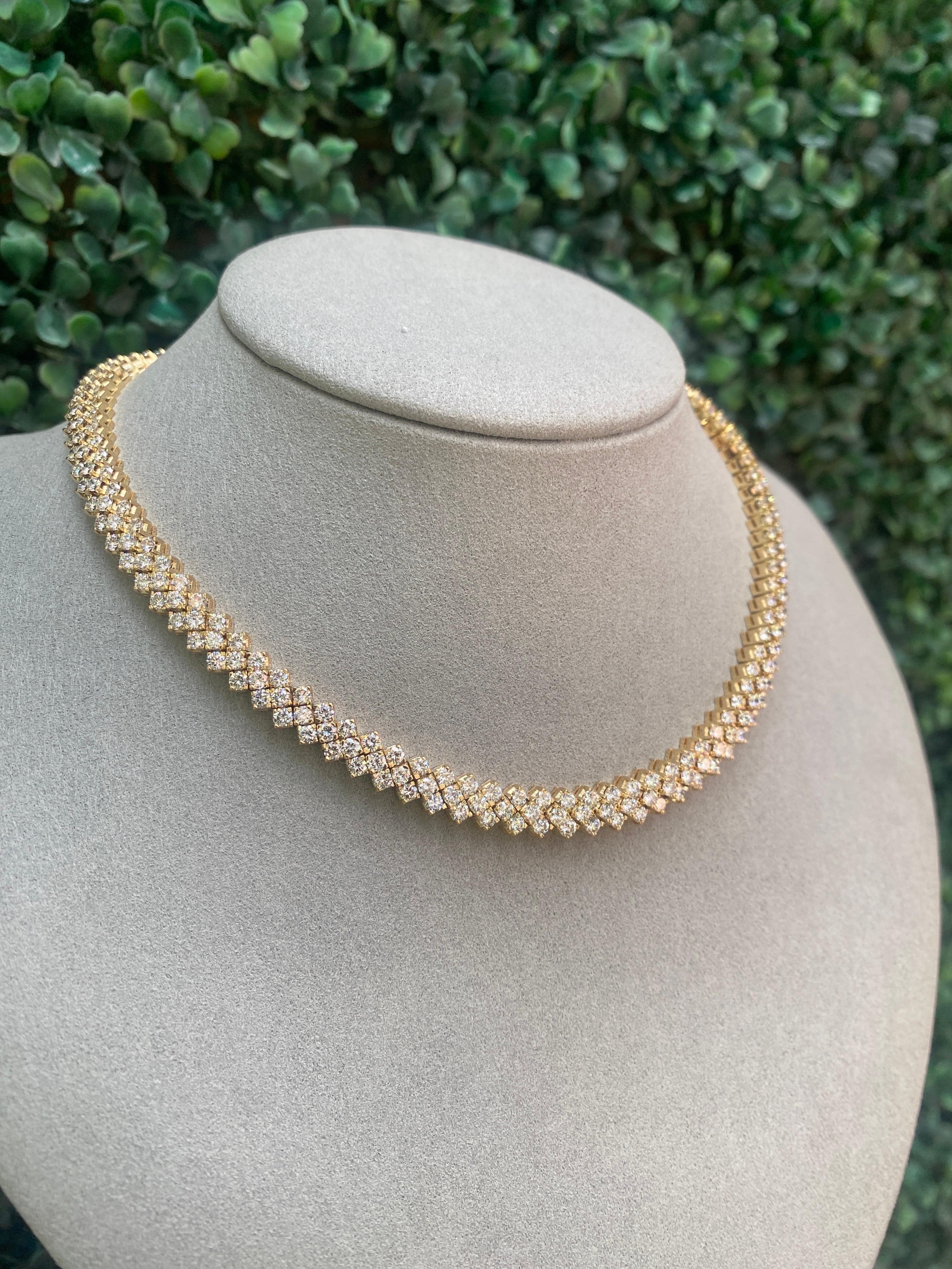 Choker-Halskette aus 18 Karat Gelbgold mit 15,75 Karat runden Diamanten im Gesamtgewicht 11