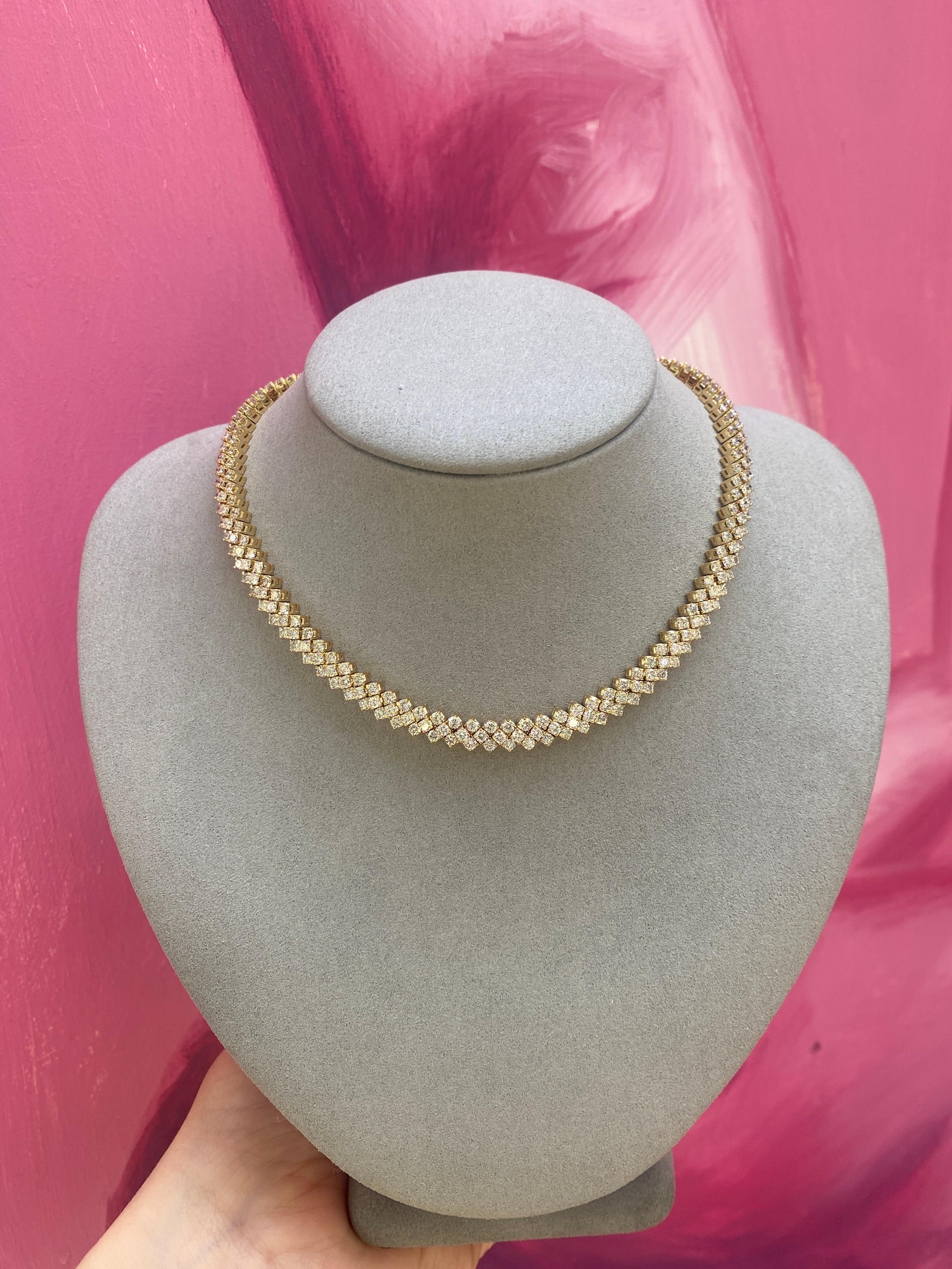 Choker-Halskette aus 18 Karat Gelbgold mit 15,75 Karat runden Diamanten im Gesamtgewicht 3