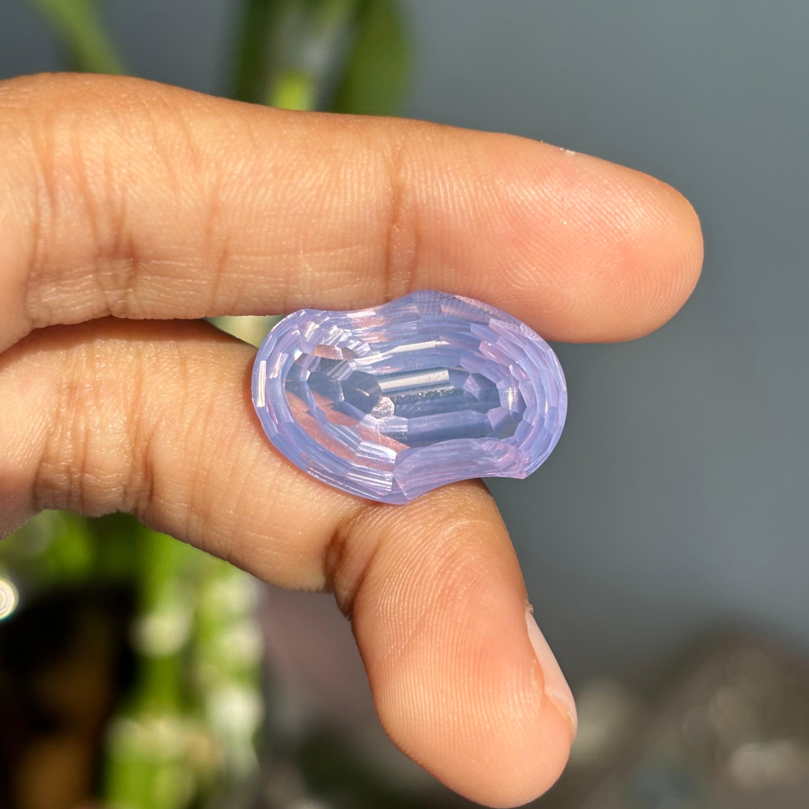 15.77 Carat Fancy Pastel Purple Amethyst Stone For Sale 4