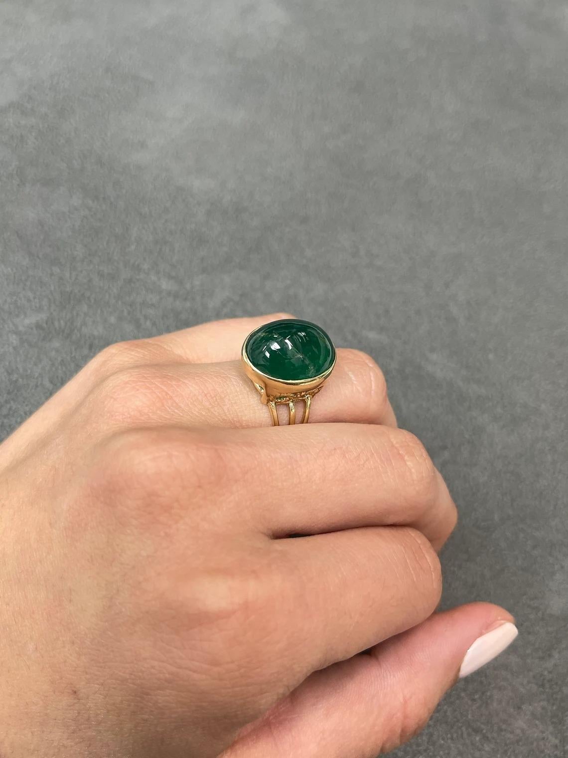 15.77ct 14K Huge Natural Cabochon Emerald-Oval Cut Solitaire Gold Ring For Sale 3