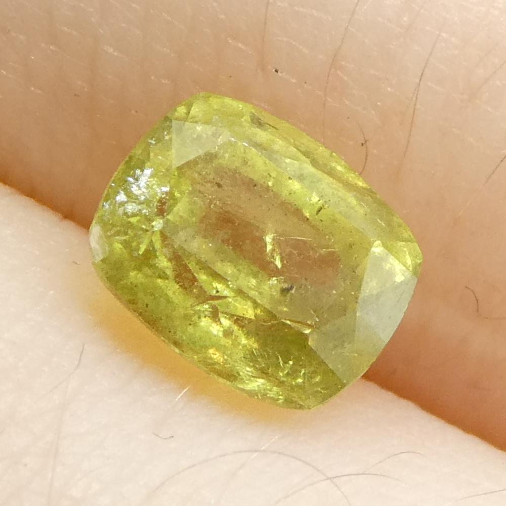 1.57ct Saphir jaune coussin de Tanzanie en vente 6