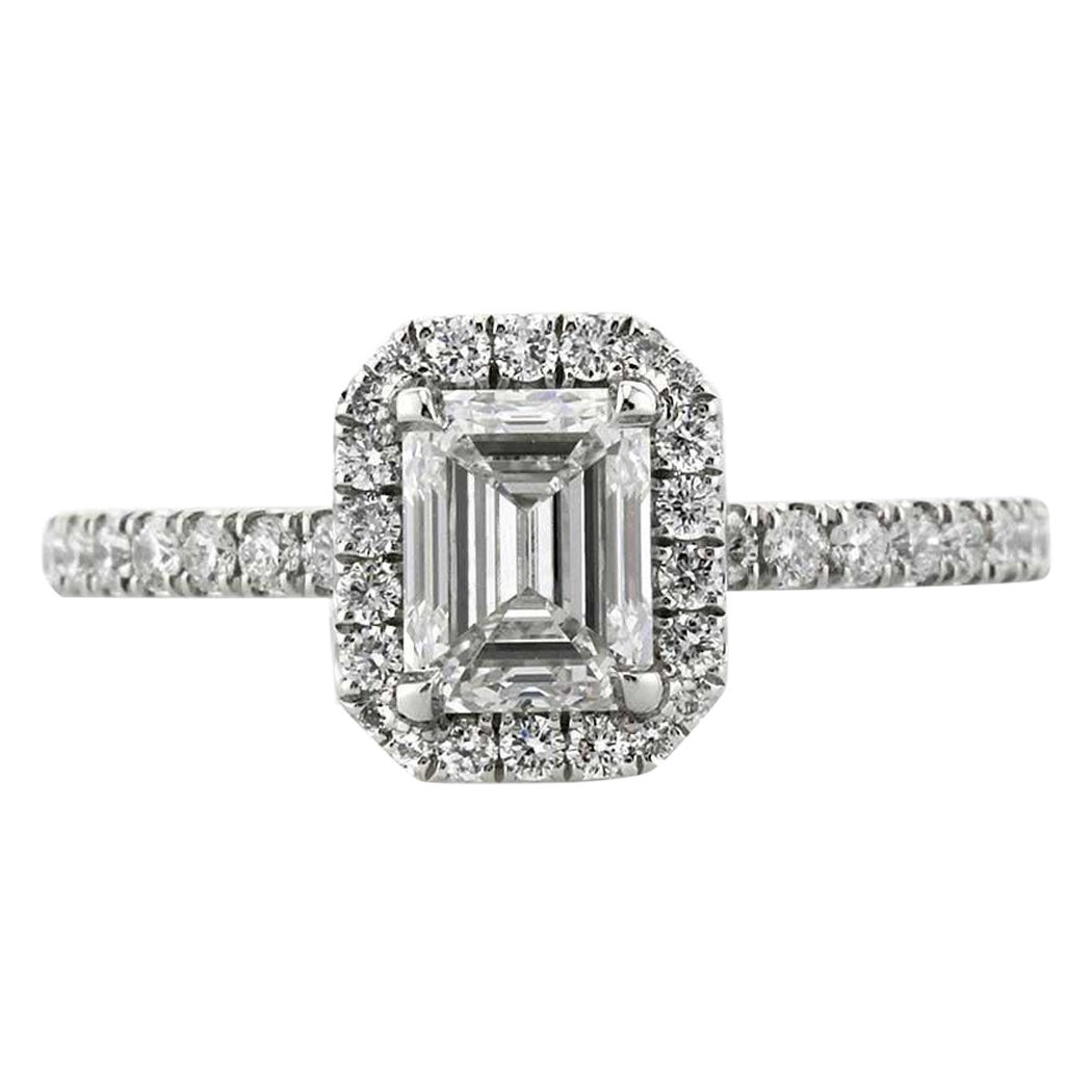 1.57ct Emerald Cut Diamond Engagement Ring For Sale
