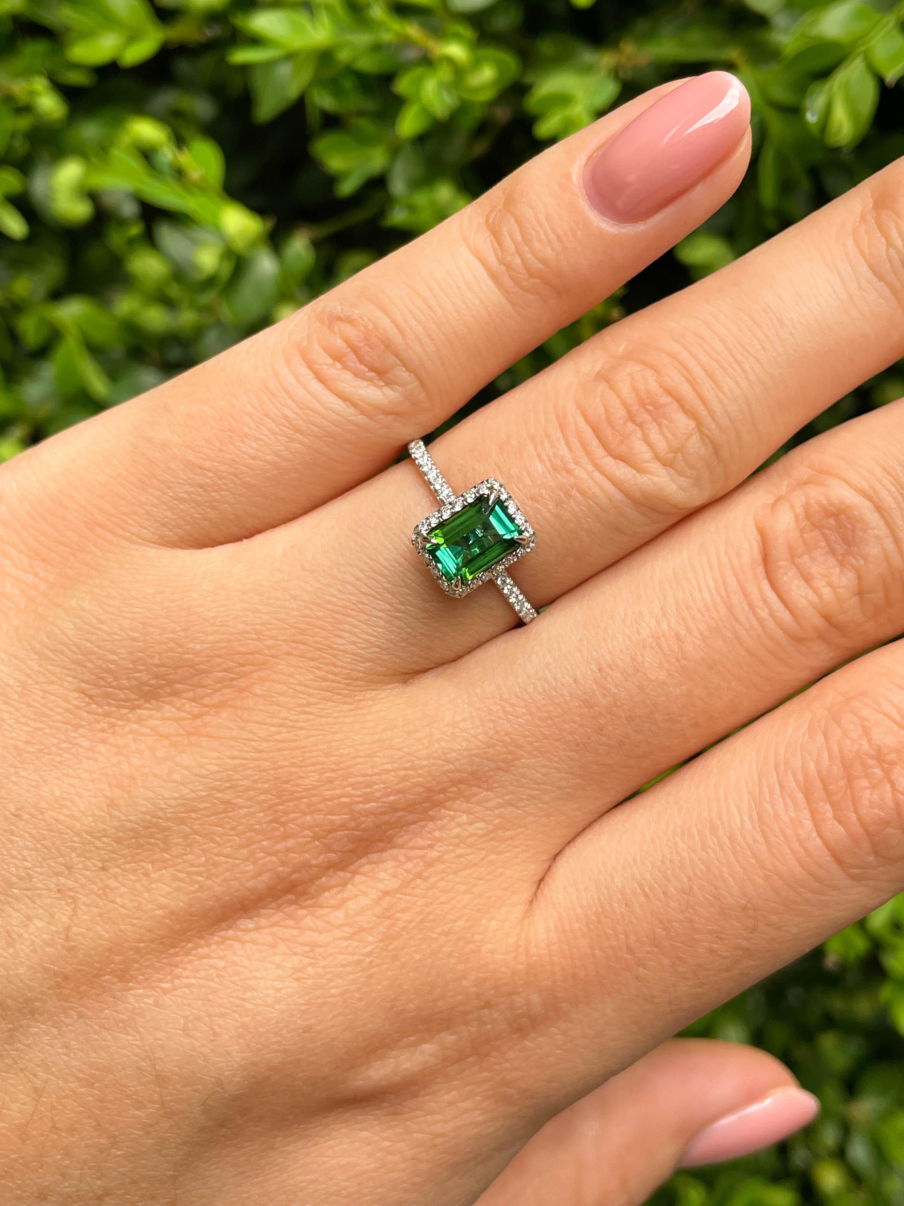 1.57ct Estate Vintage Green Tourmaline Diamond Engagement Wedding Ring Platinum  For Sale 5