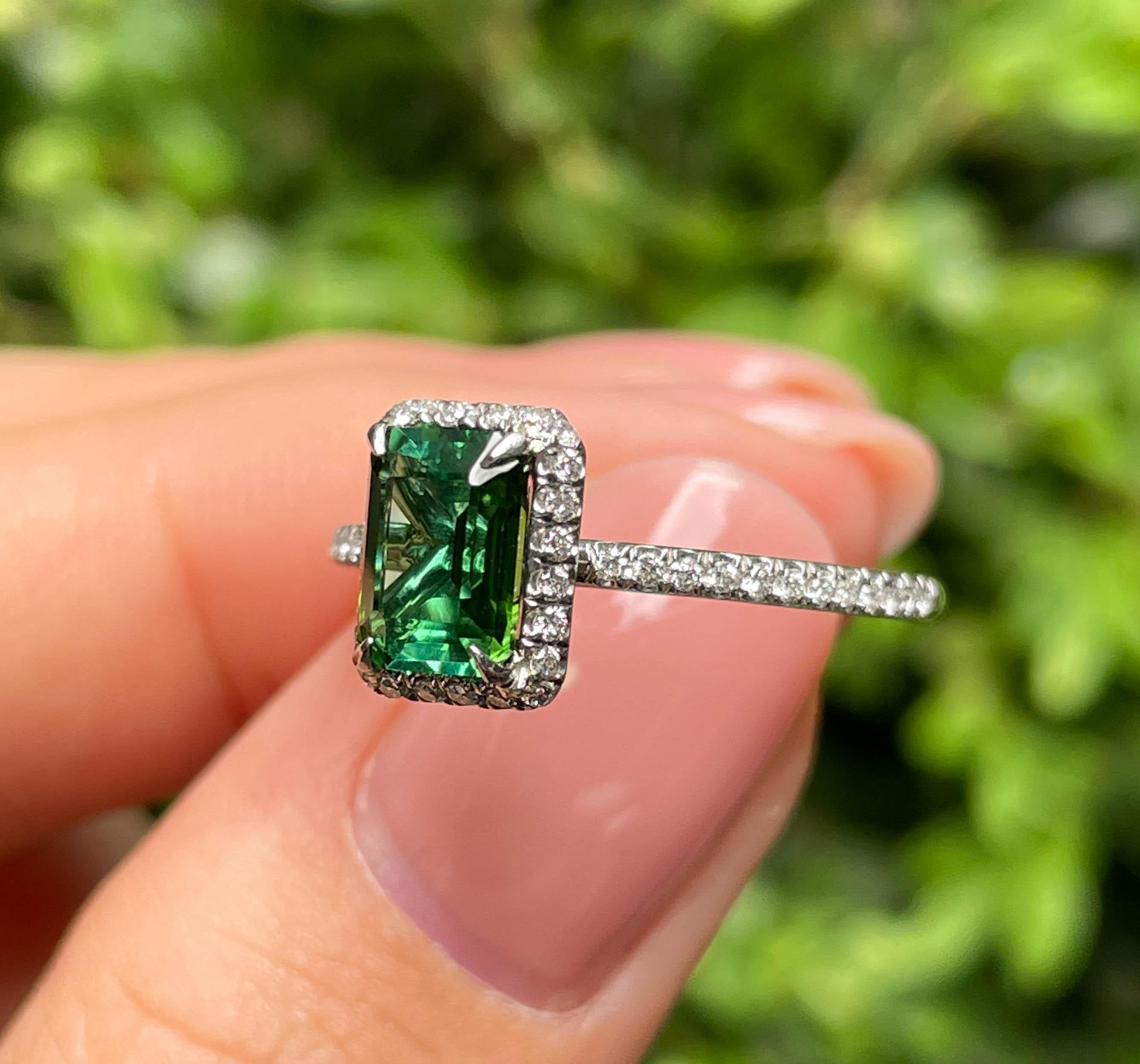 1.57ct Estate Vintage Green Tourmaline Diamond Engagement Wedding Ring Platinum  For Sale 8