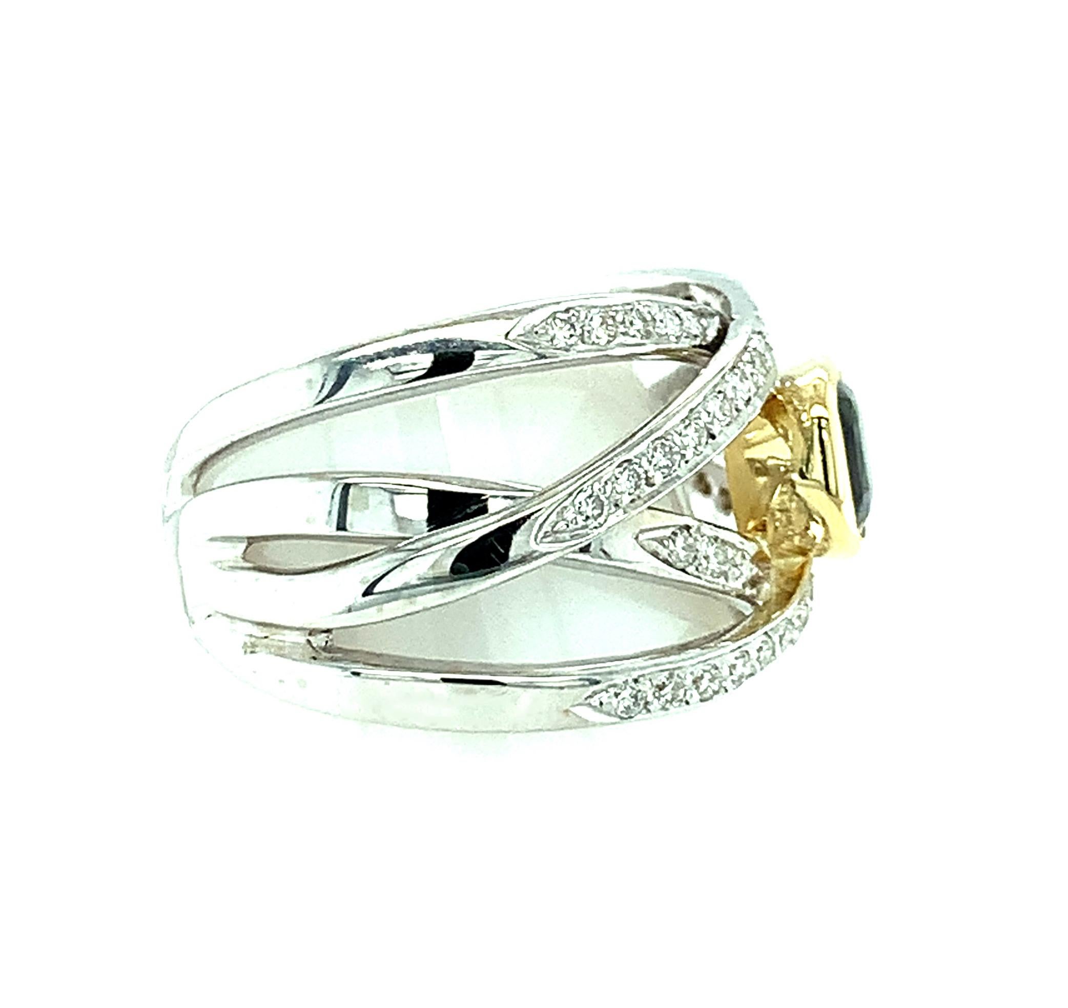 Women's 1.58 Carat GIA Certified Alexandrite and Diamond Cocktail Ring in 18k Gold