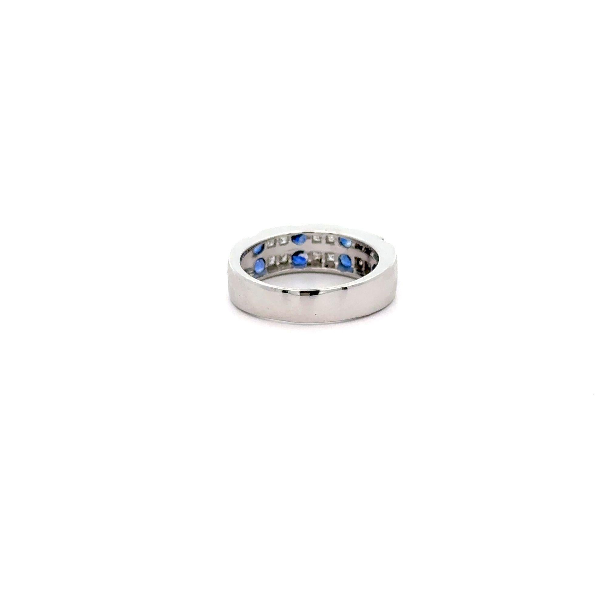 Round Cut 1.58 Carat Blue Round Sapphire & Baguette Diamond Platinum 6MM Band Ring For Sale