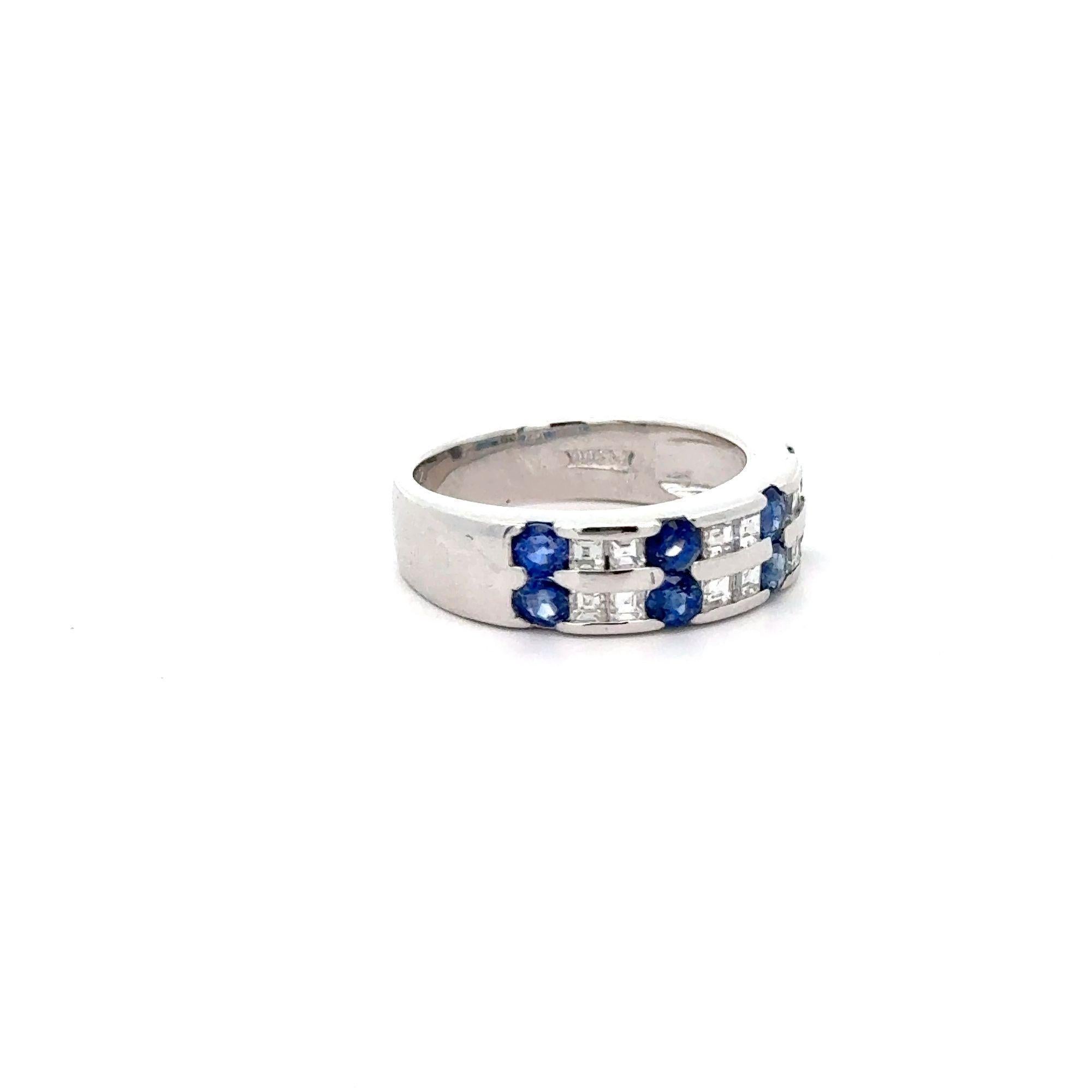 1.58 Carat Blue Round Sapphire & Baguette Diamond Platinum 6MM Band Ring In New Condition For Sale In Miami, FL
