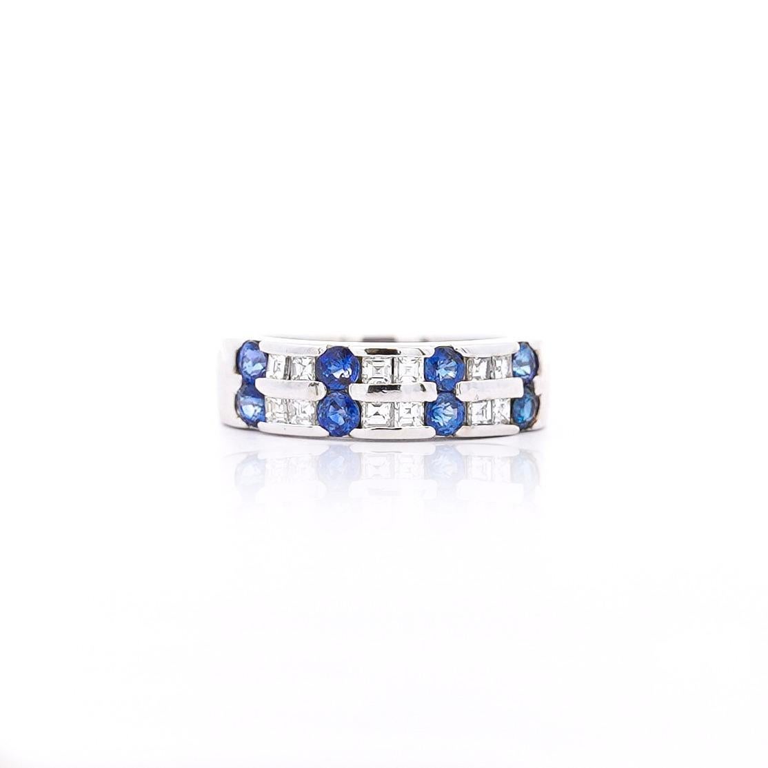 1.58 Carat Blue Round Sapphire & Baguette Diamond Platinum 6MM Band Ring For Sale 3
