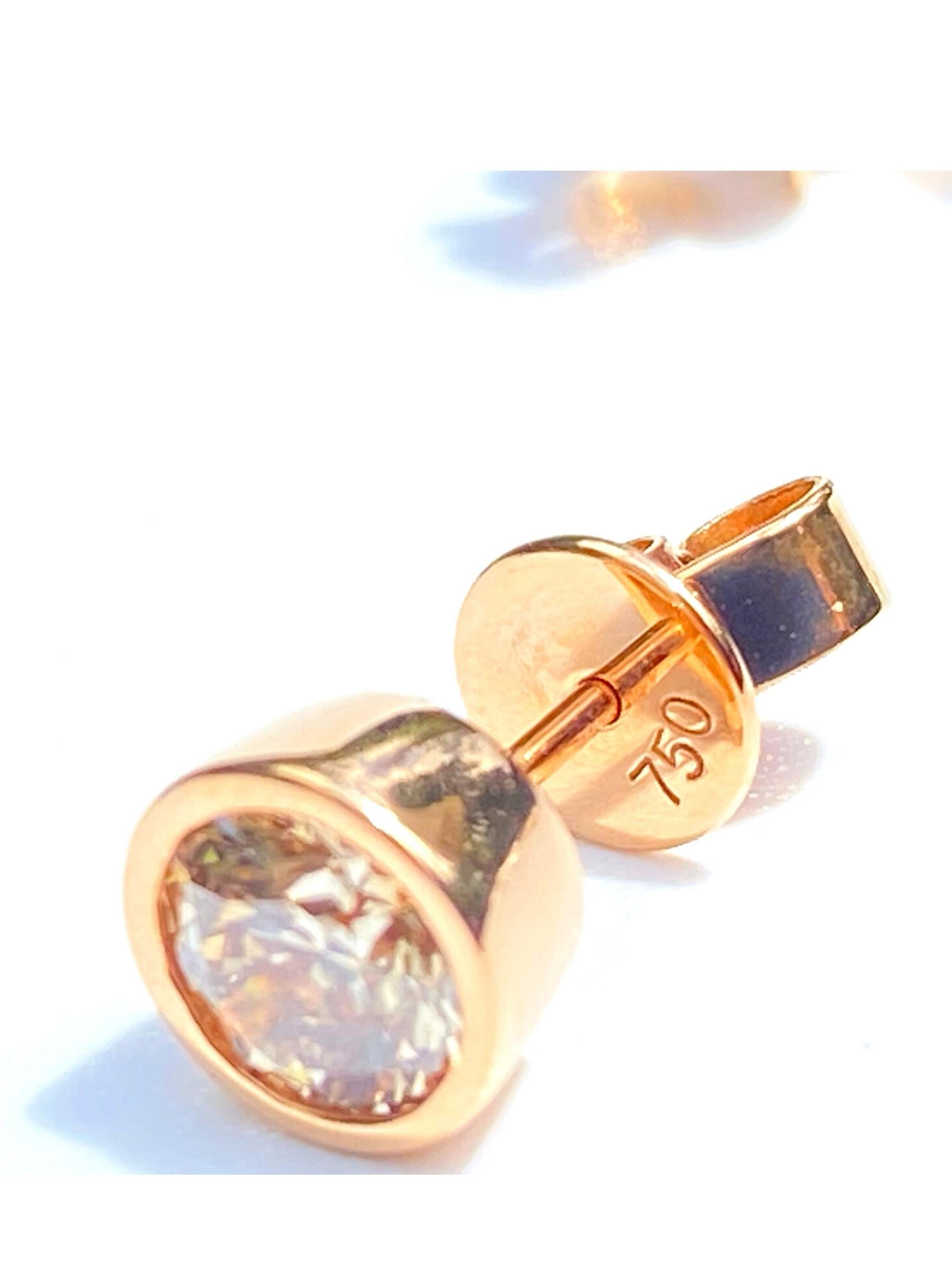 Women's 1.58 Carat Diamond and 18k Rose Gold Stud Earrings Round-Brilliant Cut Diamonds For Sale