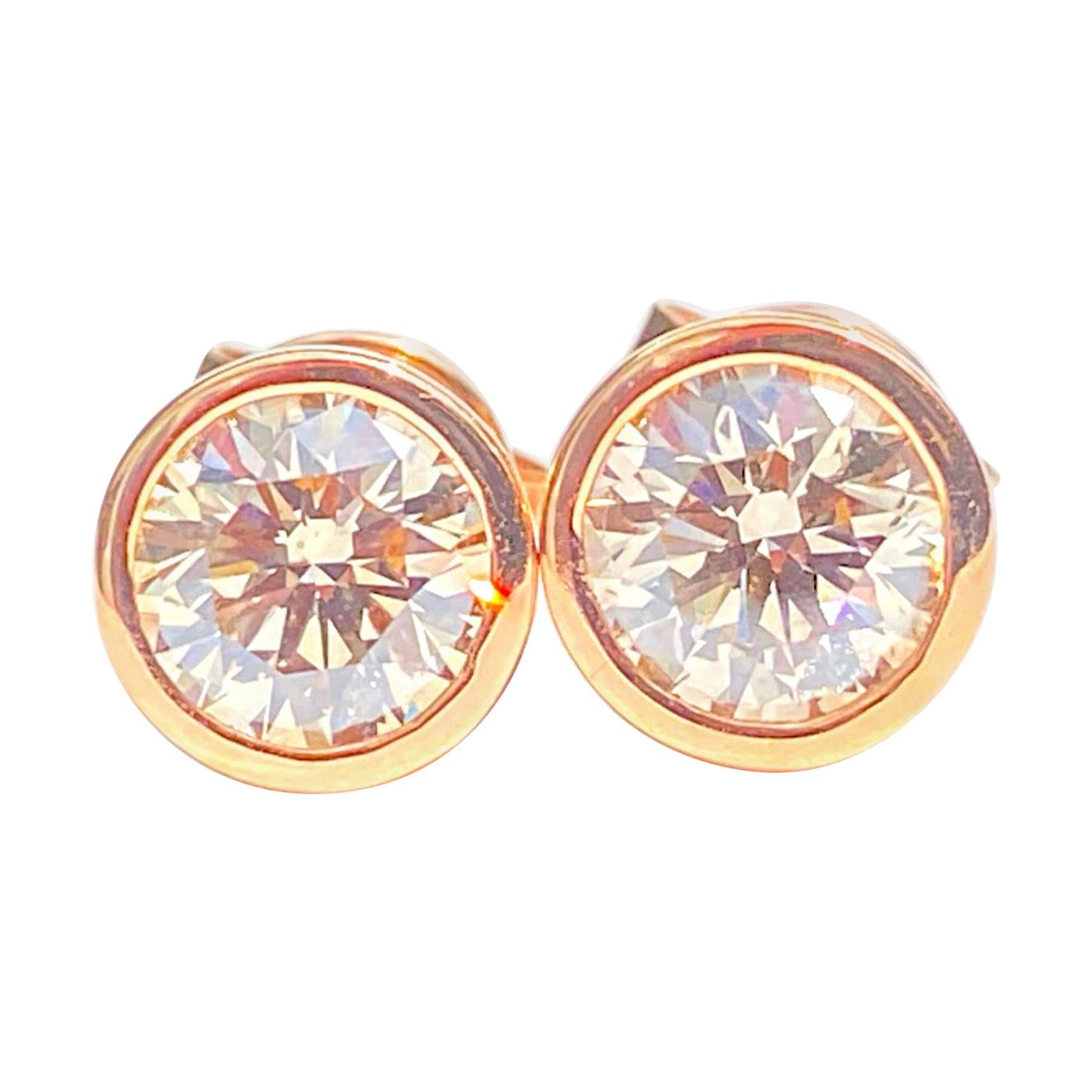 Clous d'oreilles en or rose 18 carats et diamants taille brillant rond de 1,58 carat en vente