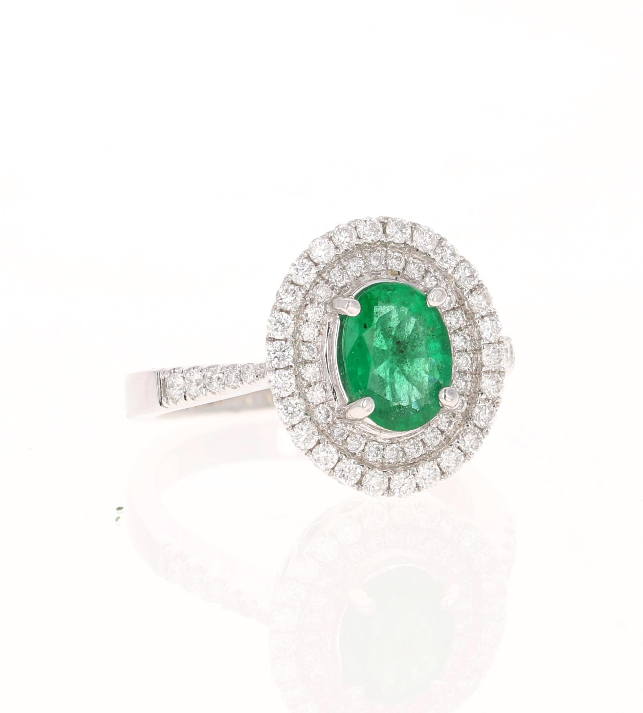 1.58 Carat Emerald and Diamond 18 Karat White Gold Engagement Ring In New Condition For Sale In Los Angeles, CA