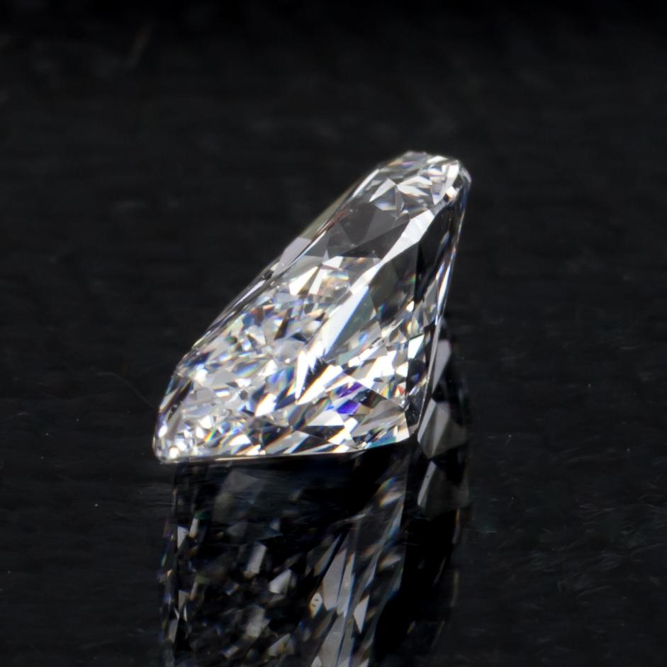 Taille Marquise Diamant taille brillant marquise 1,58 carat non serti D / SI1 certifié GIA en vente