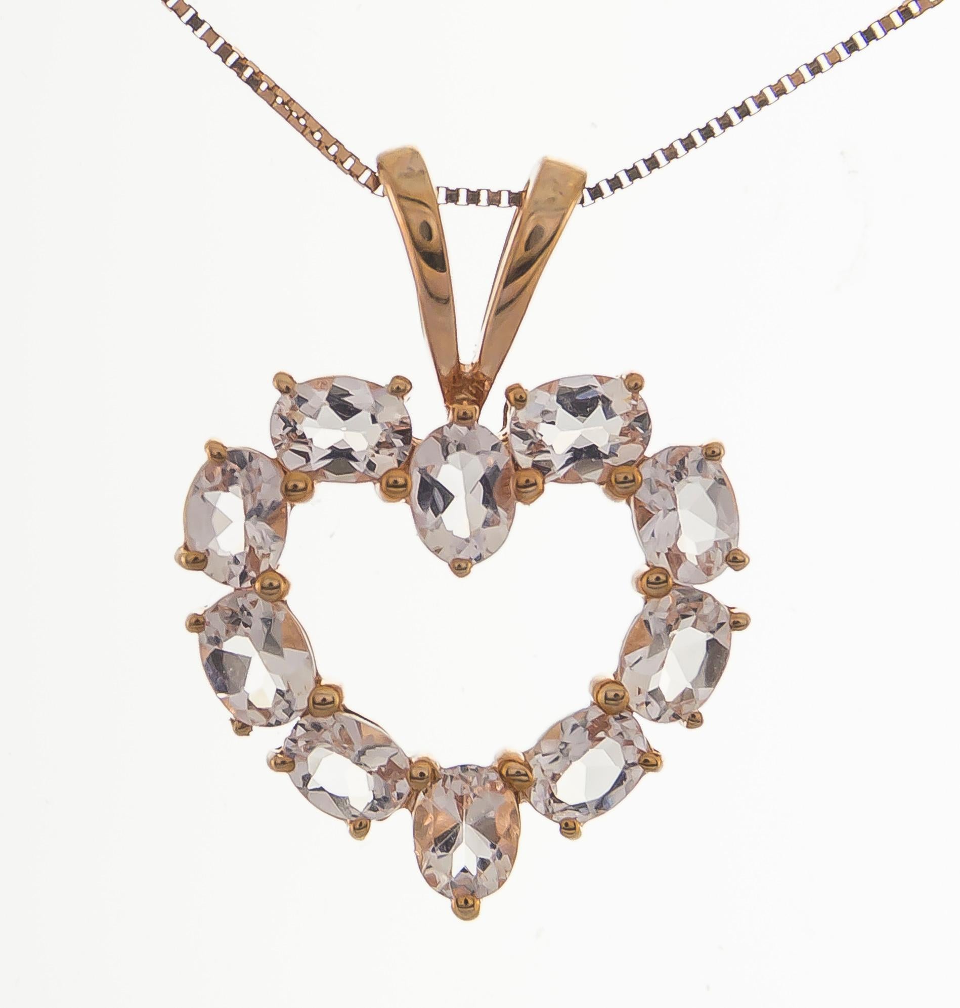 1.58 Carat Morganite Oval Cut 10K Rose Gold Classic Pendant In New Condition For Sale In New York, NY