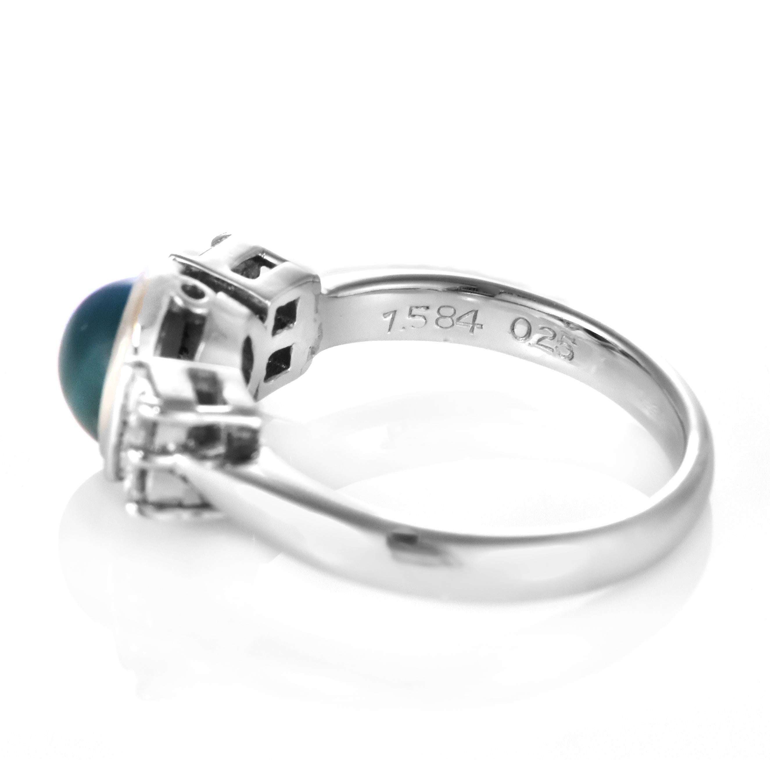 1.58 Carat Natural Alexandrite Cat's Eye and Diamond Ring Made in Platinum en vente 1