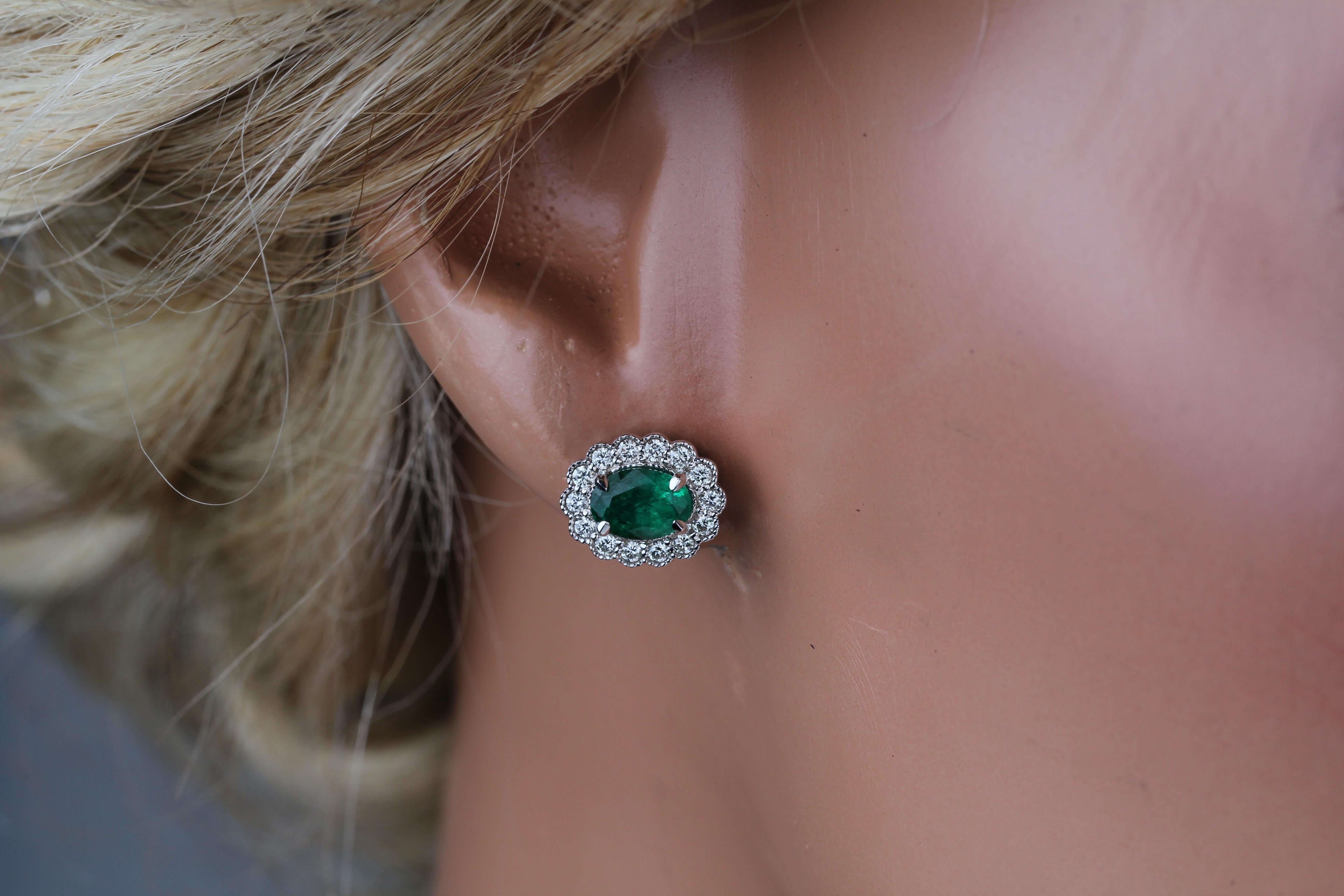 Oval Cut 1.58 Carat Oval Emerald and 0.5 Ct Nat Diamond Milgrain Flower Earrings ref1555 For Sale